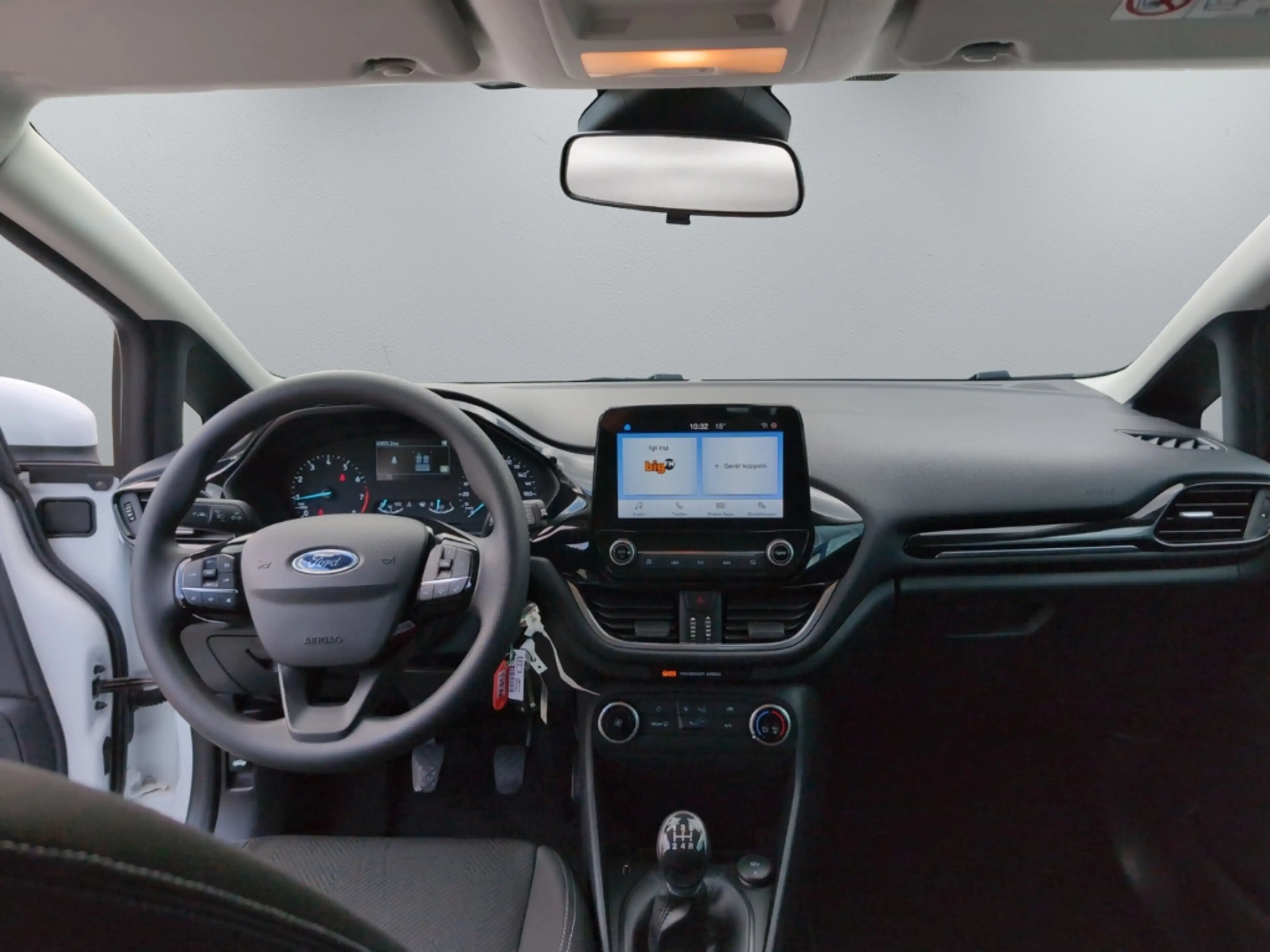 Ford Fiesta Cool & Connect LED Klima Park-Pilot hinten DAB Rad — photo 7
