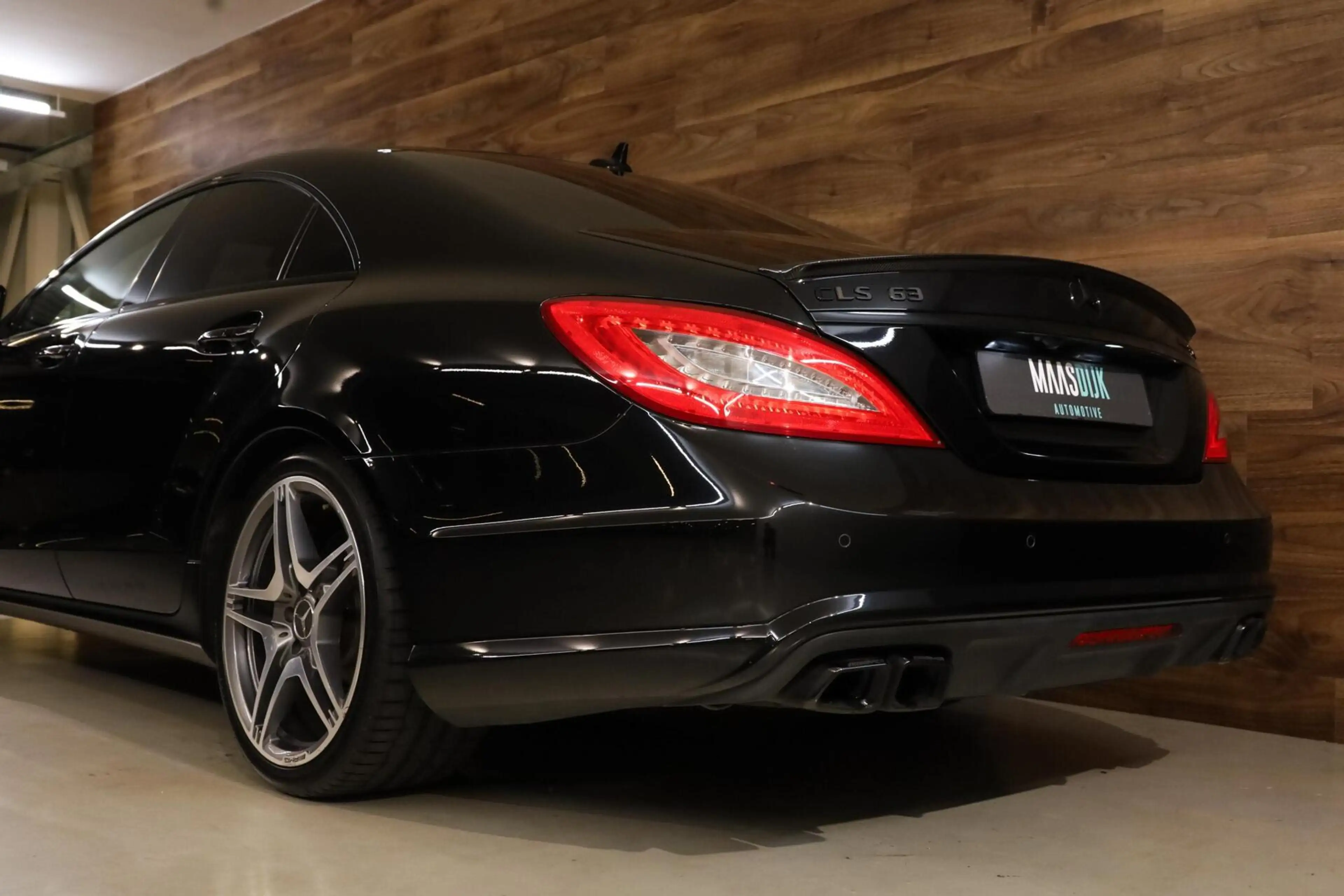 Mercedes-Benz CLS 63 AMG — photo 19