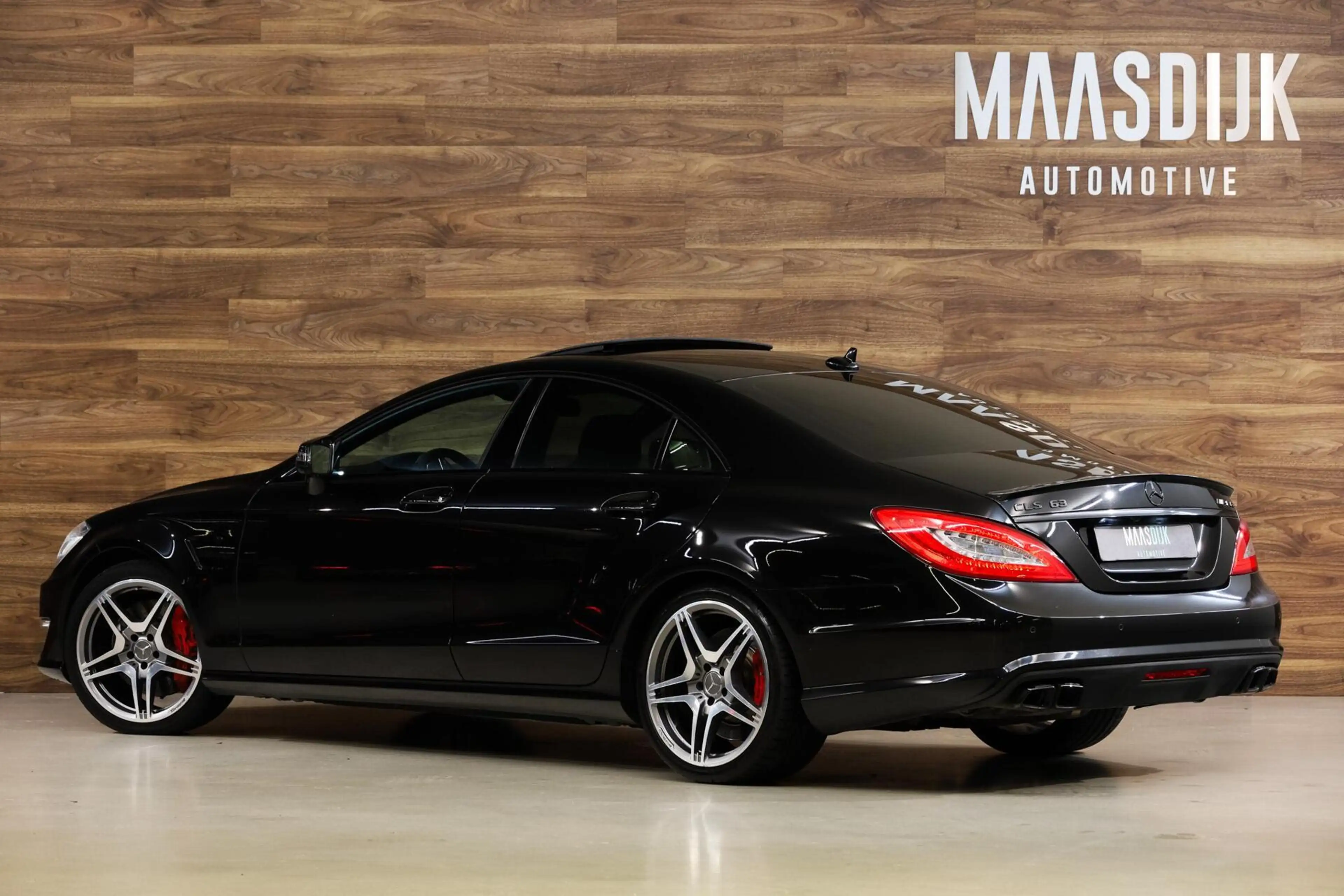 Mercedes-Benz CLS 63 AMG — photo 13