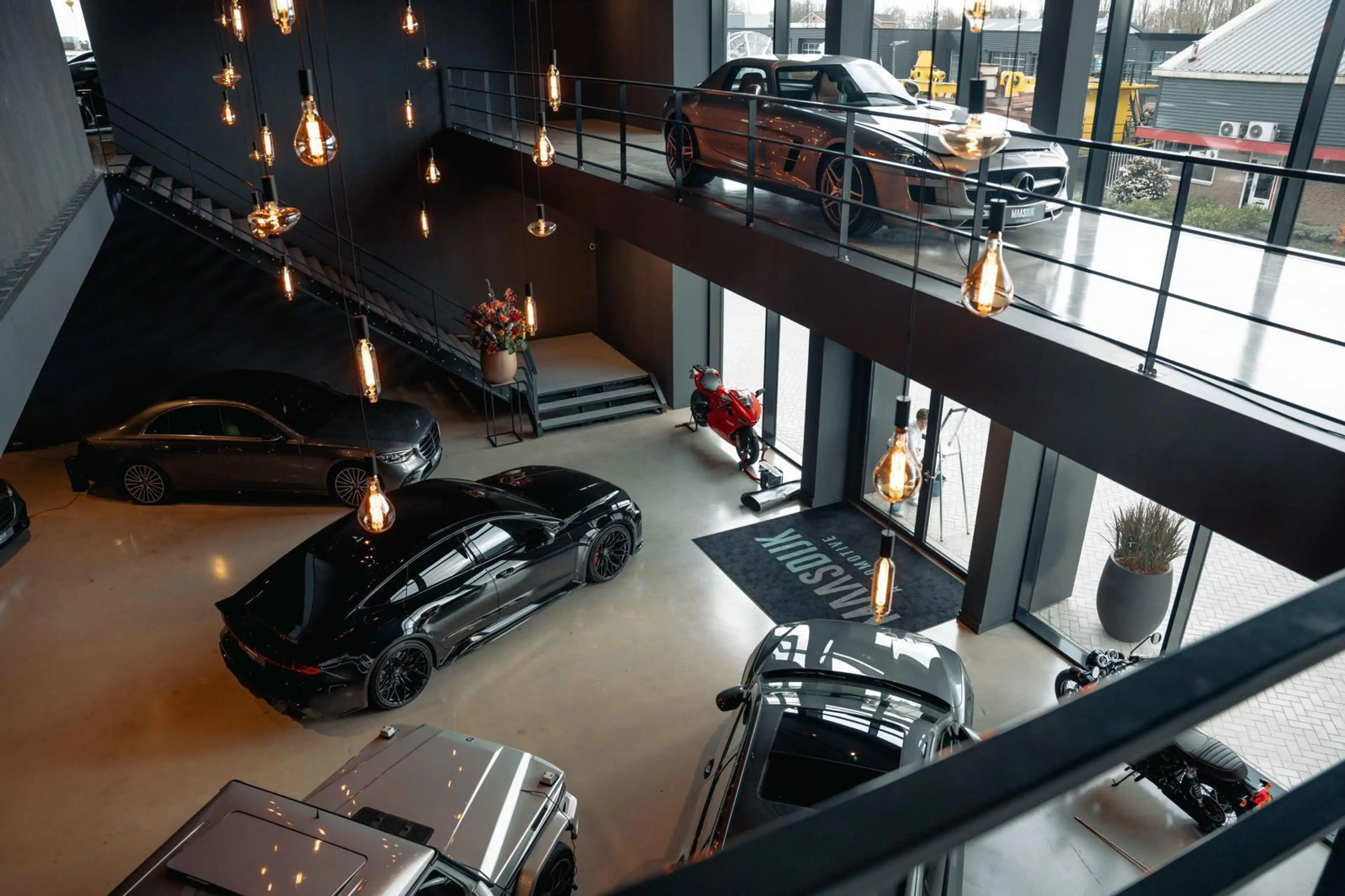 Mercedes-Benz CLS 63 AMG — photo 8