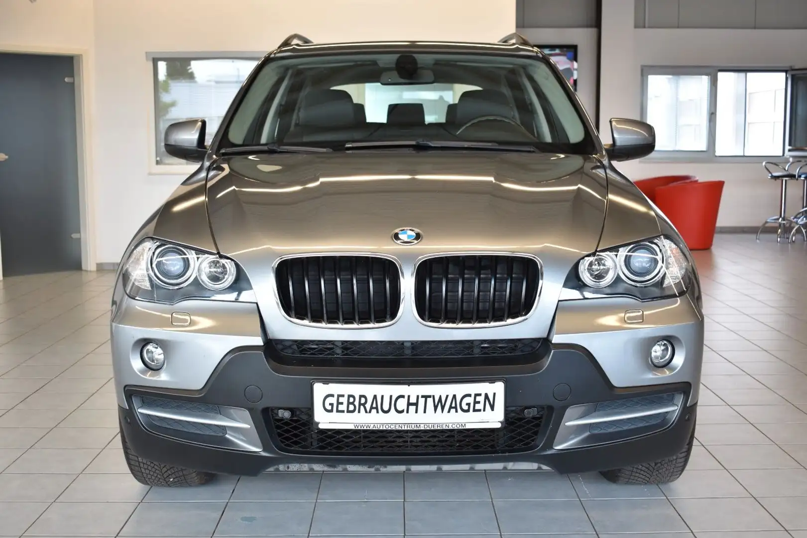 BMW X5 3.0d AUT/XENON/PANO/SHZ/NAVI/KLIMAAUT./2.HAND Grau - 2
