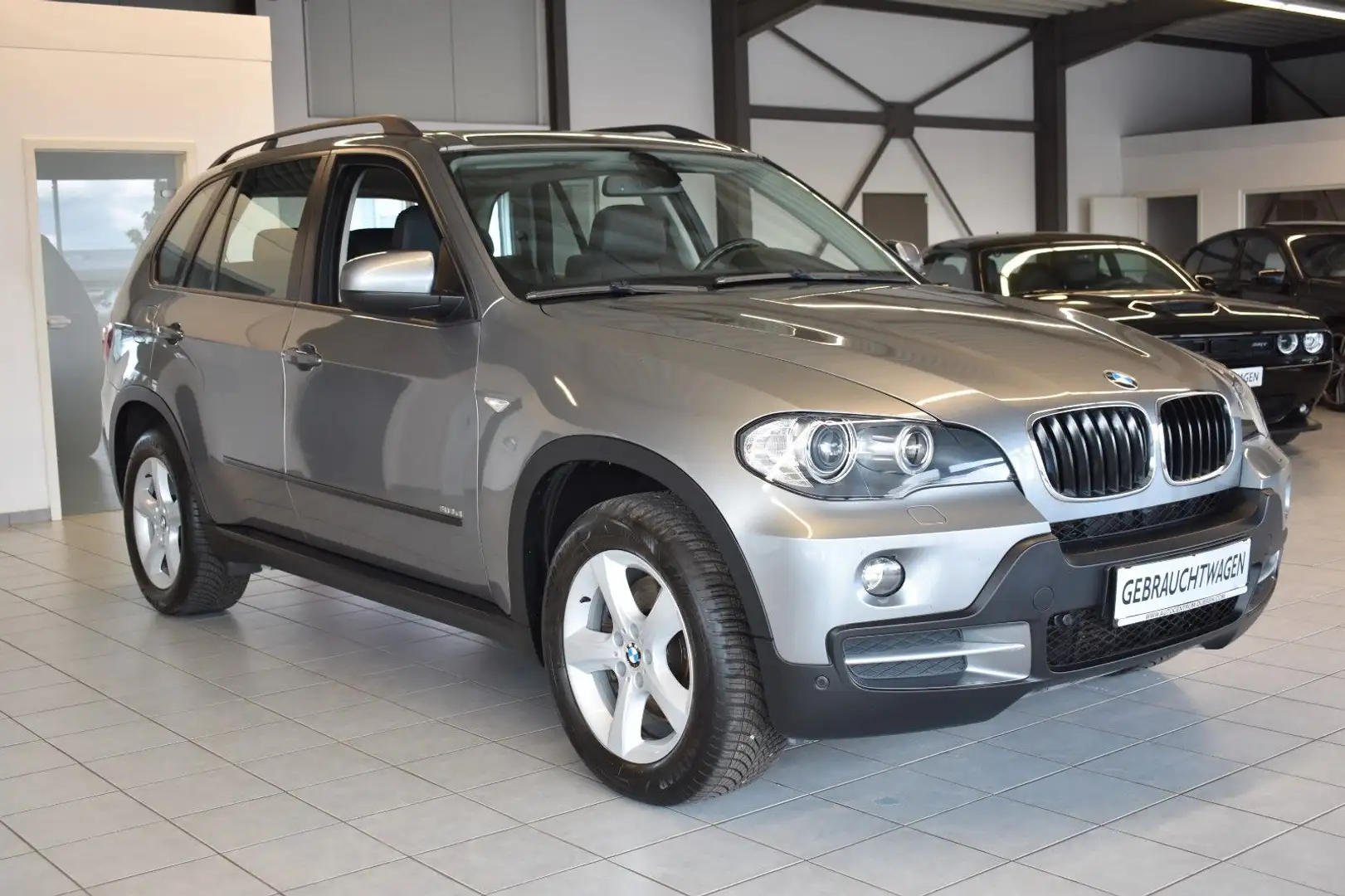BMW X5 3.0d AUT/XENON/PANO/SHZ/NAVI/KLIMAAUT./2.HAND Grau - 1