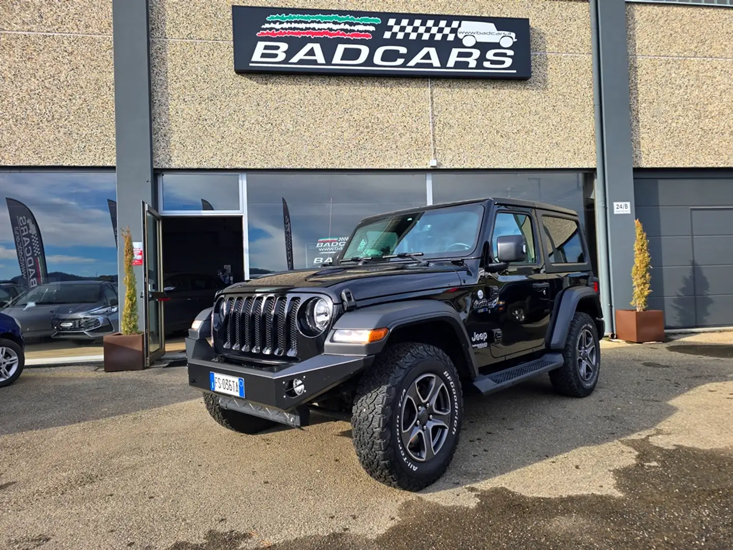 Jeep Wrangler WRANGLER 2.2 MJT 200CV SPORT BY BADCARS SRL Schwarz - 1