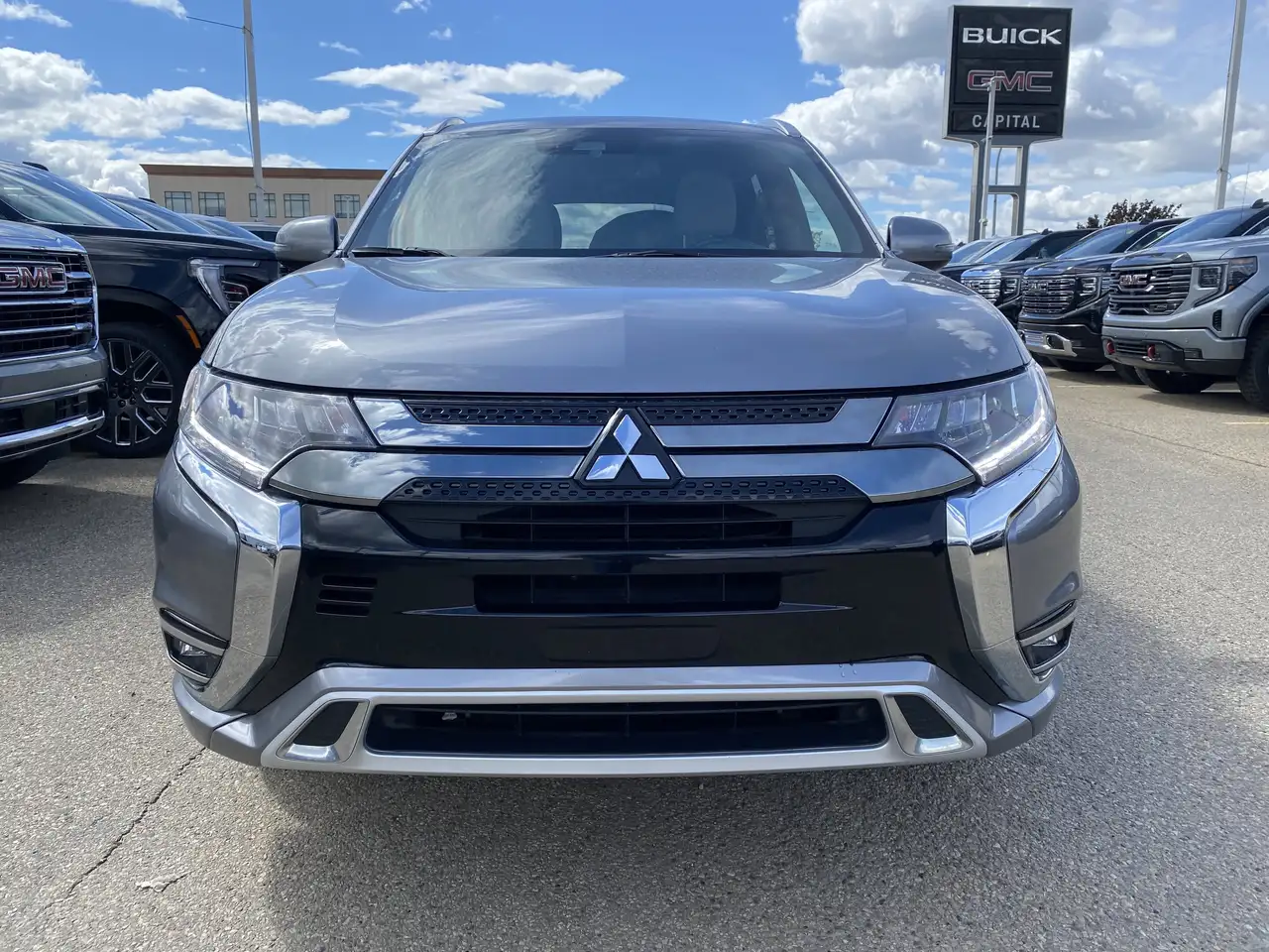 Mitsubishi Outlander снимка Mitsubishi Outlander