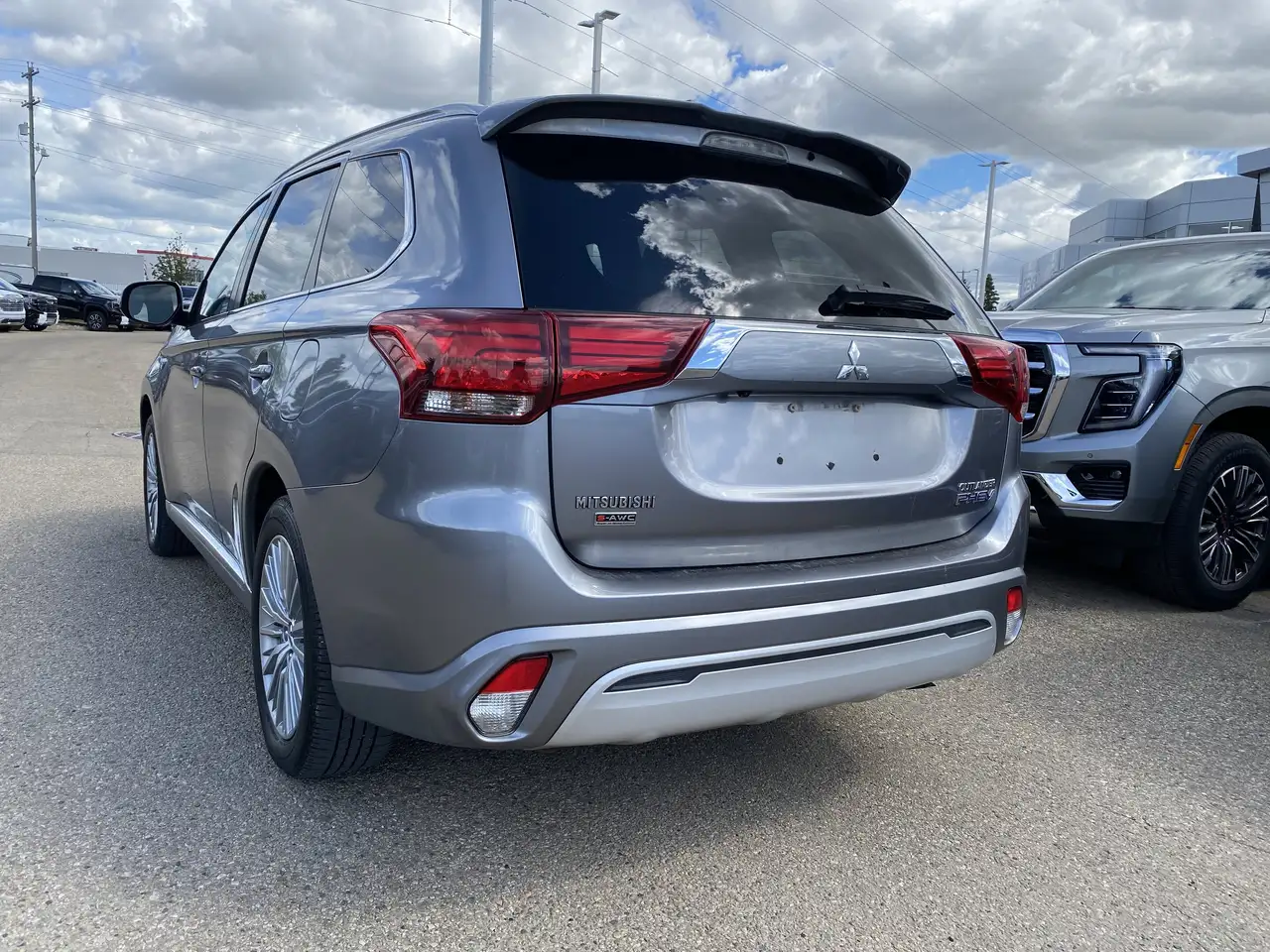 Mitsubishi Outlander снимка Mitsubishi Outlander