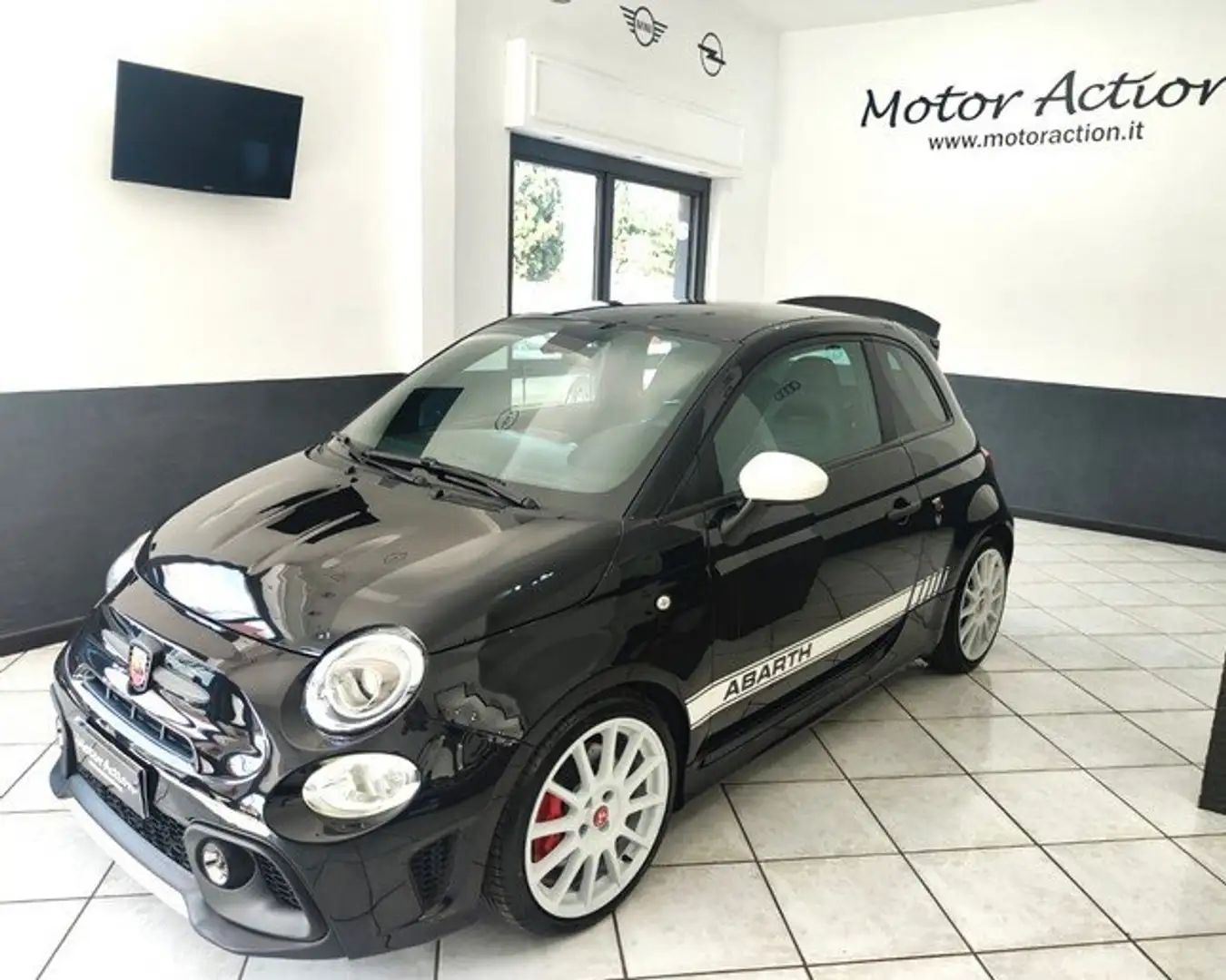 Abarth 695 1.4 t-jet esseesse 180cv One of 695 Zwart - 1