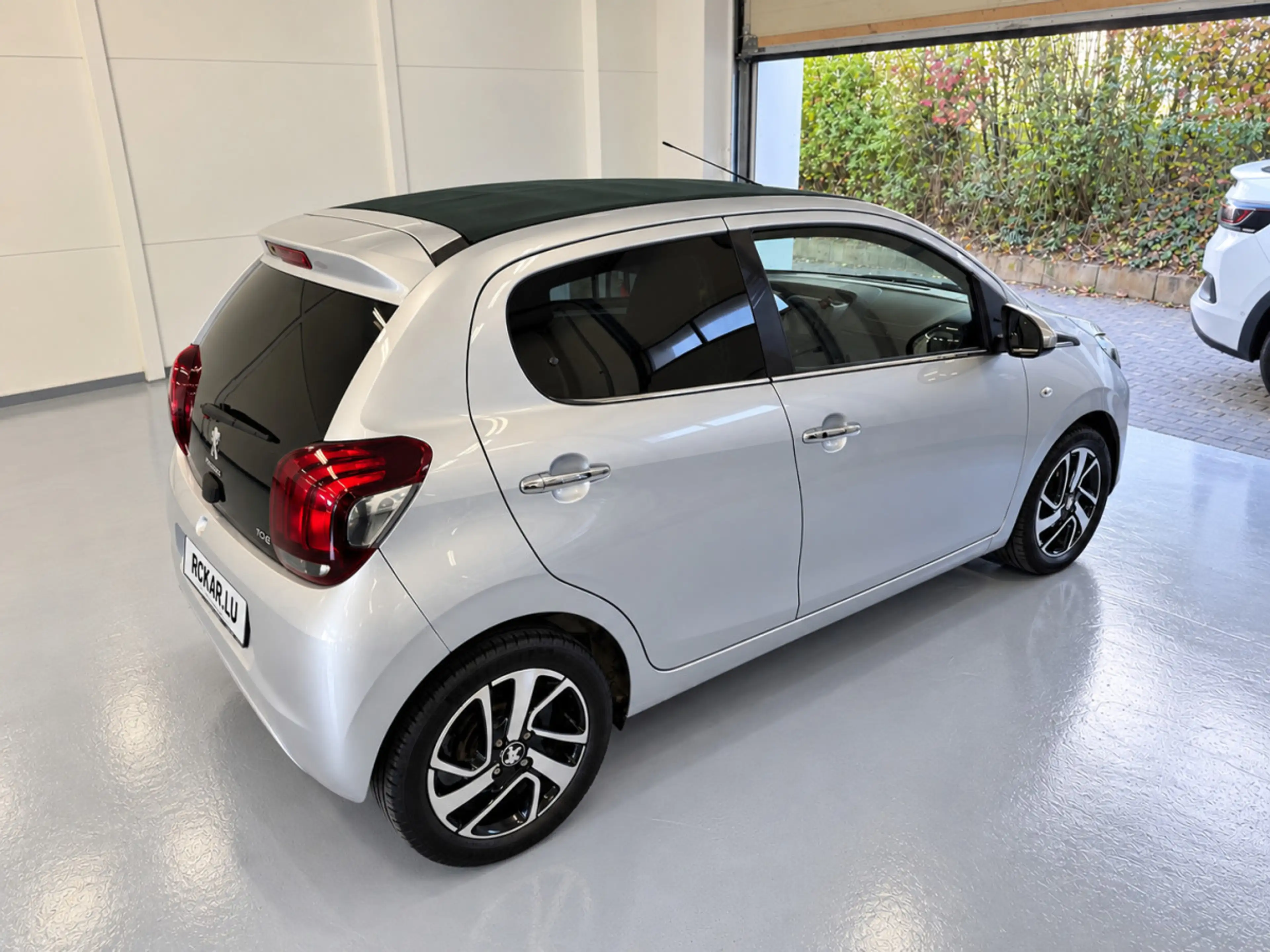 Peugeot 108 1.0 VTI Allure Top Camera Carplay — photo 3