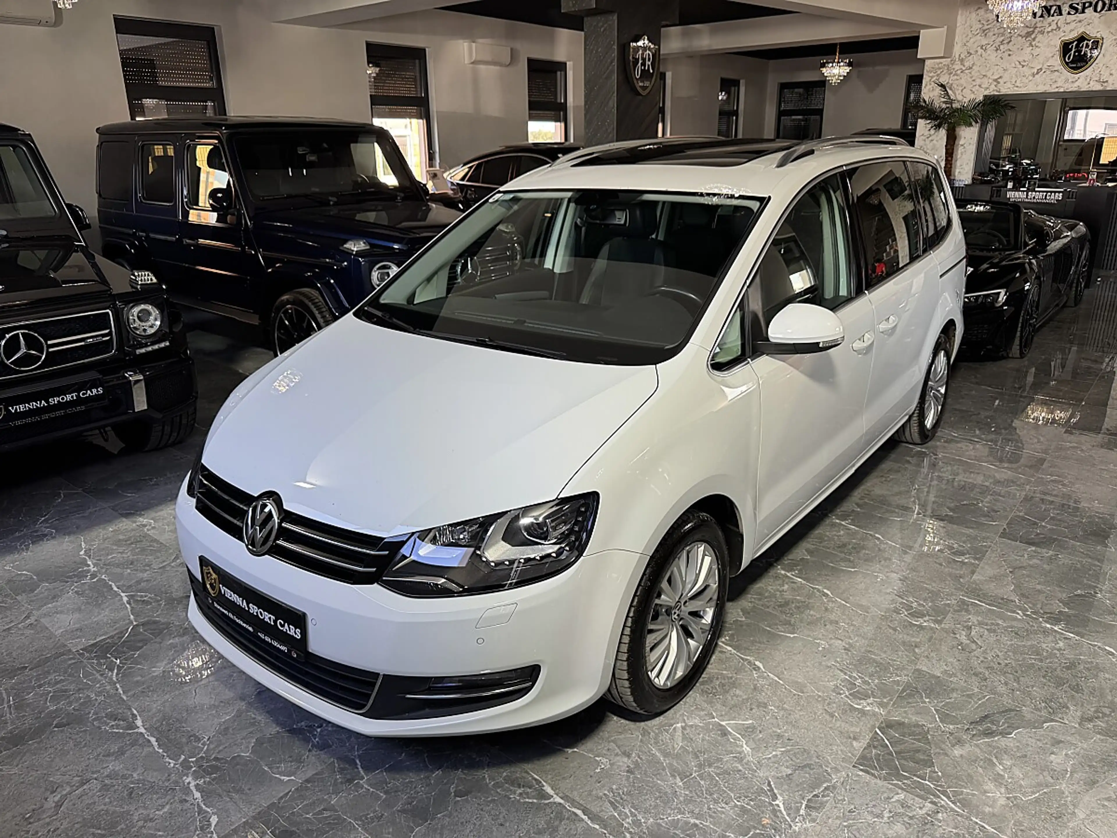Volkswagen Sharan SKY 2,0 TDI DPF 4Motion*2.Besitz*Pano*Leder*AHK*