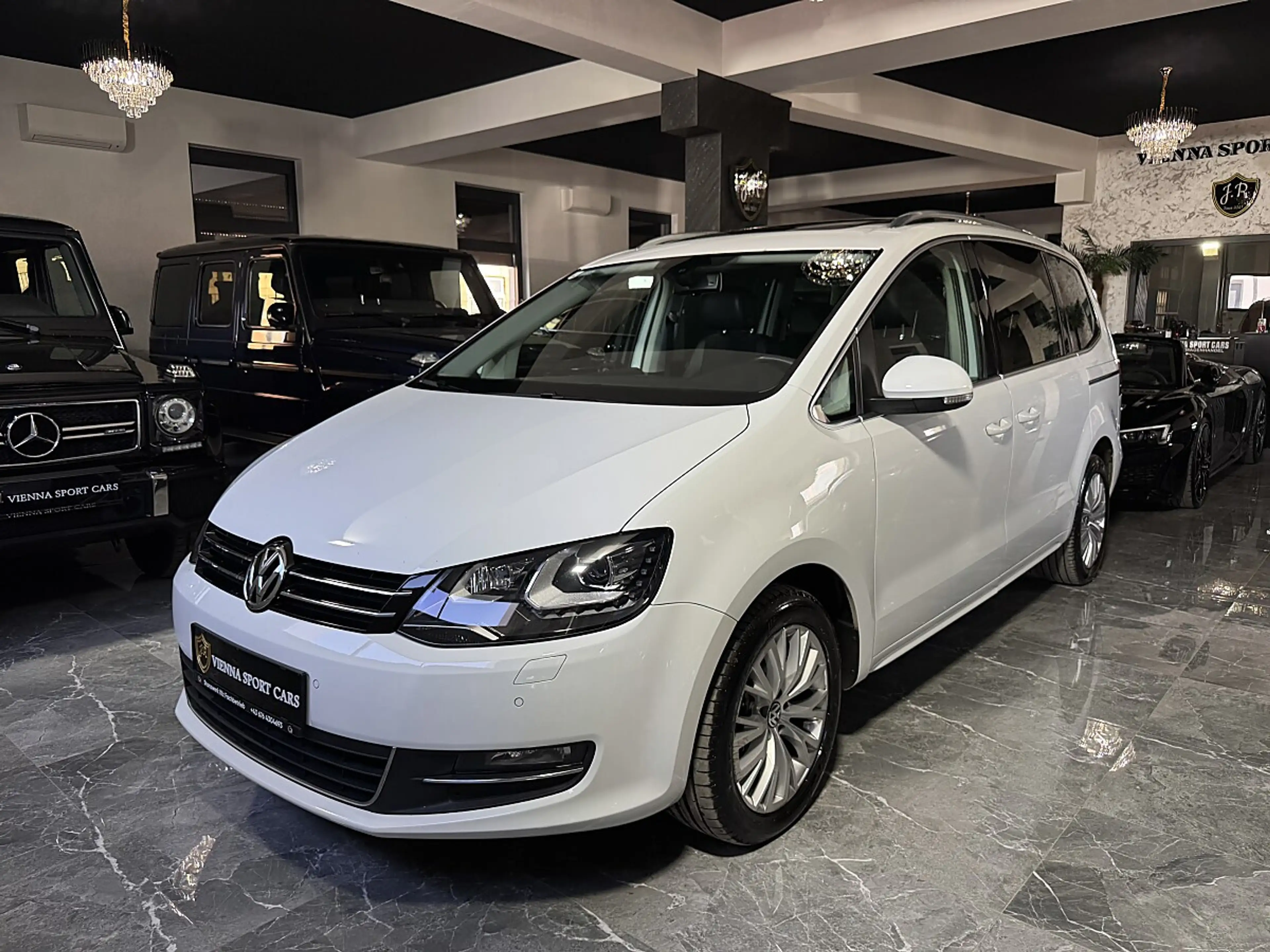 Volkswagen Sharan SKY 2,0 TDI DPF 4Motion*2.Besitz*Pano*Leder*AHK* — photo 2