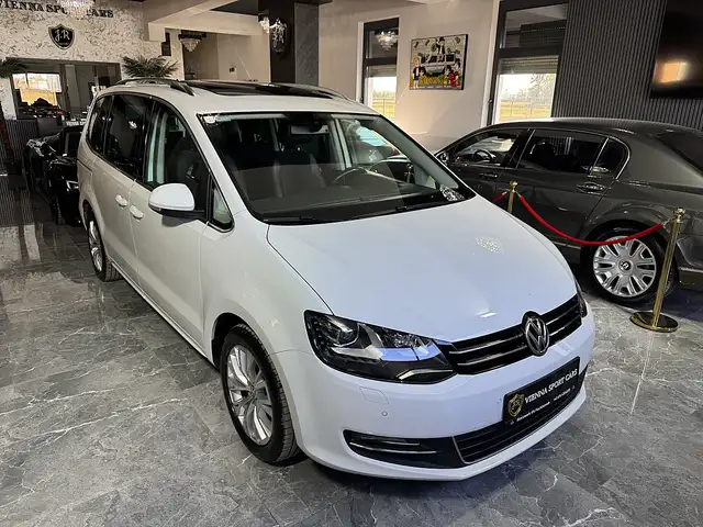 Volkswagen Sharan view 3