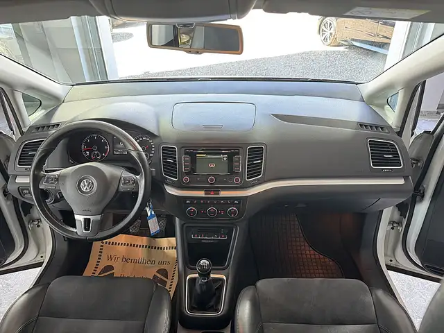 Volkswagen Sharan view 11