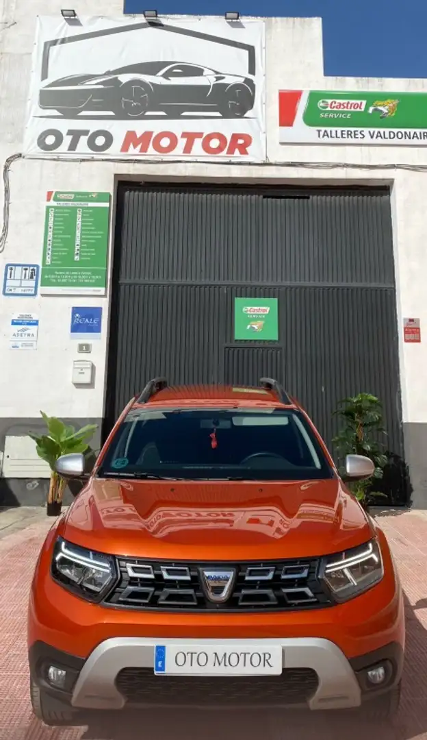 Dacia Duster Todoterreno Manual de 4 Puertas Naranja - 2