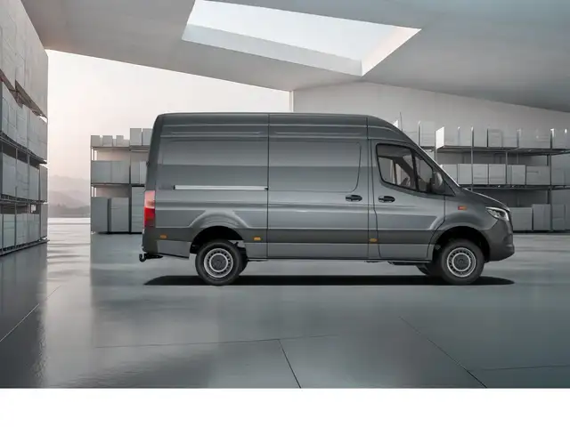 Mercedes-Benz Sprinter view 6