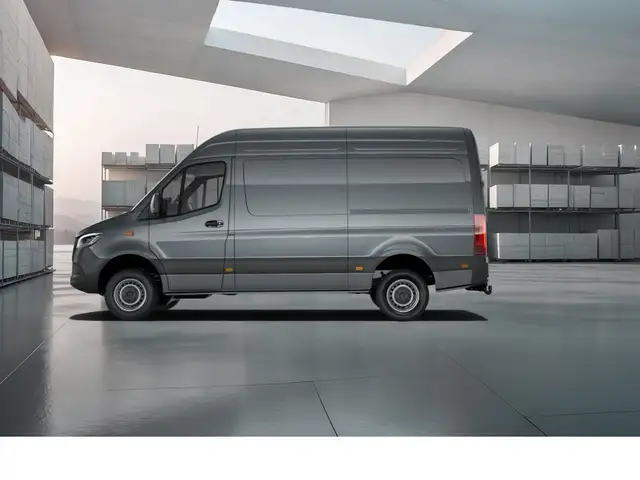 Mercedes-Benz Sprinter view 3