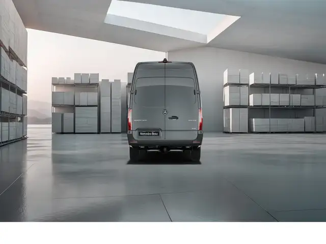 Mercedes-Benz Sprinter view 5
