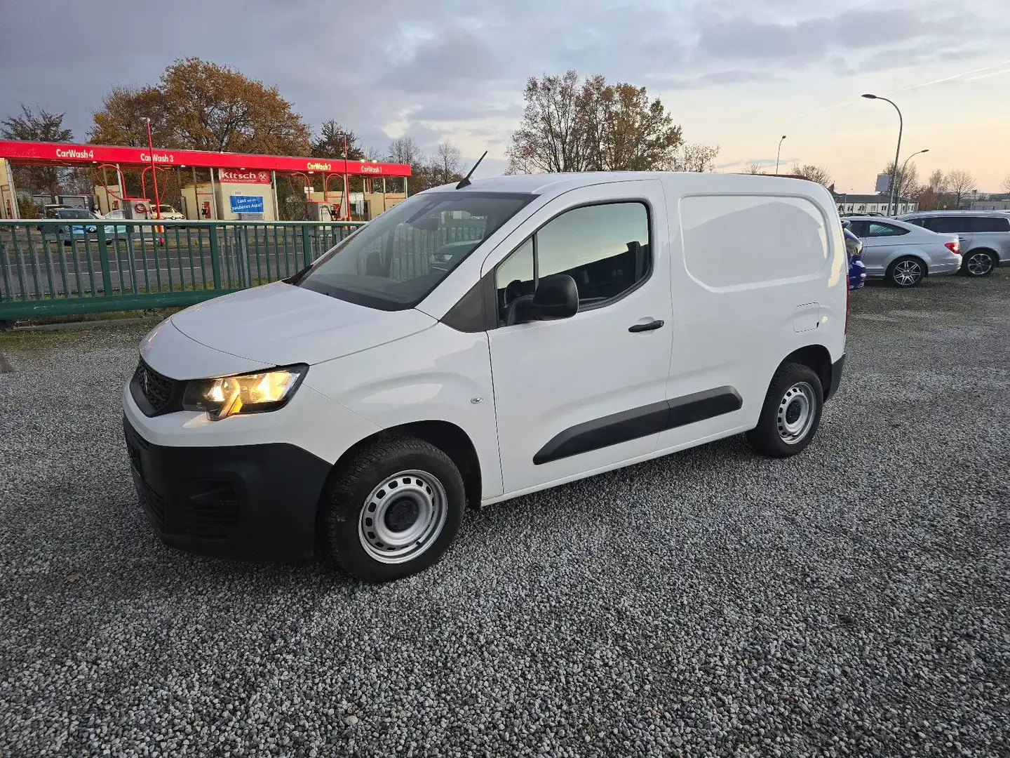 Peugeot Partner Premium L1 - 1