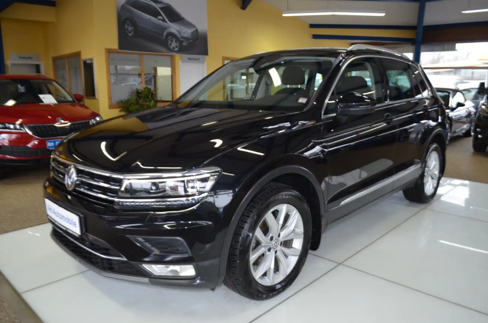 Volkswagen Tiguan Highline BMT 4Motion AUTOMATIK / XENON Schwarz - 1