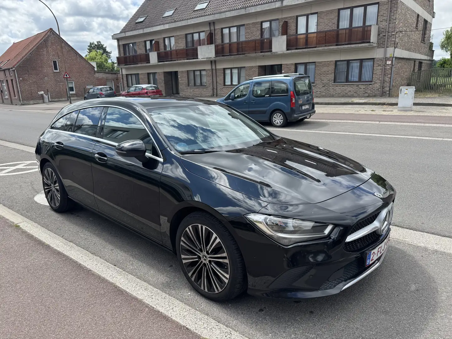 Mercedes-Benz CLA 200 d Business Solution - 1