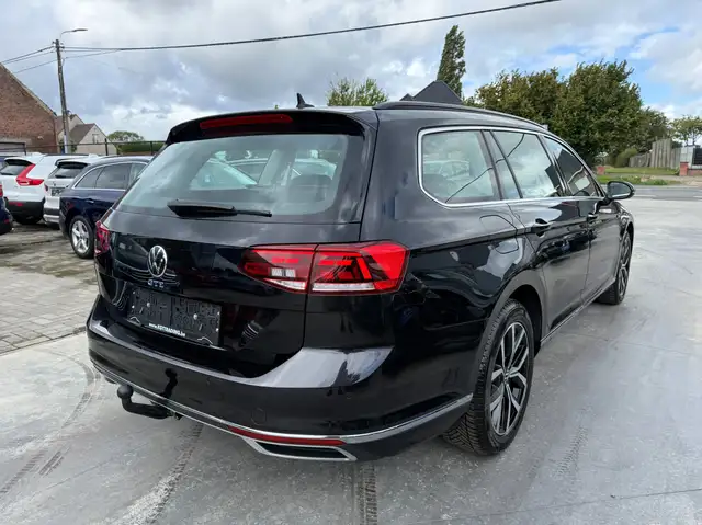 Volkswagen Passat view 5