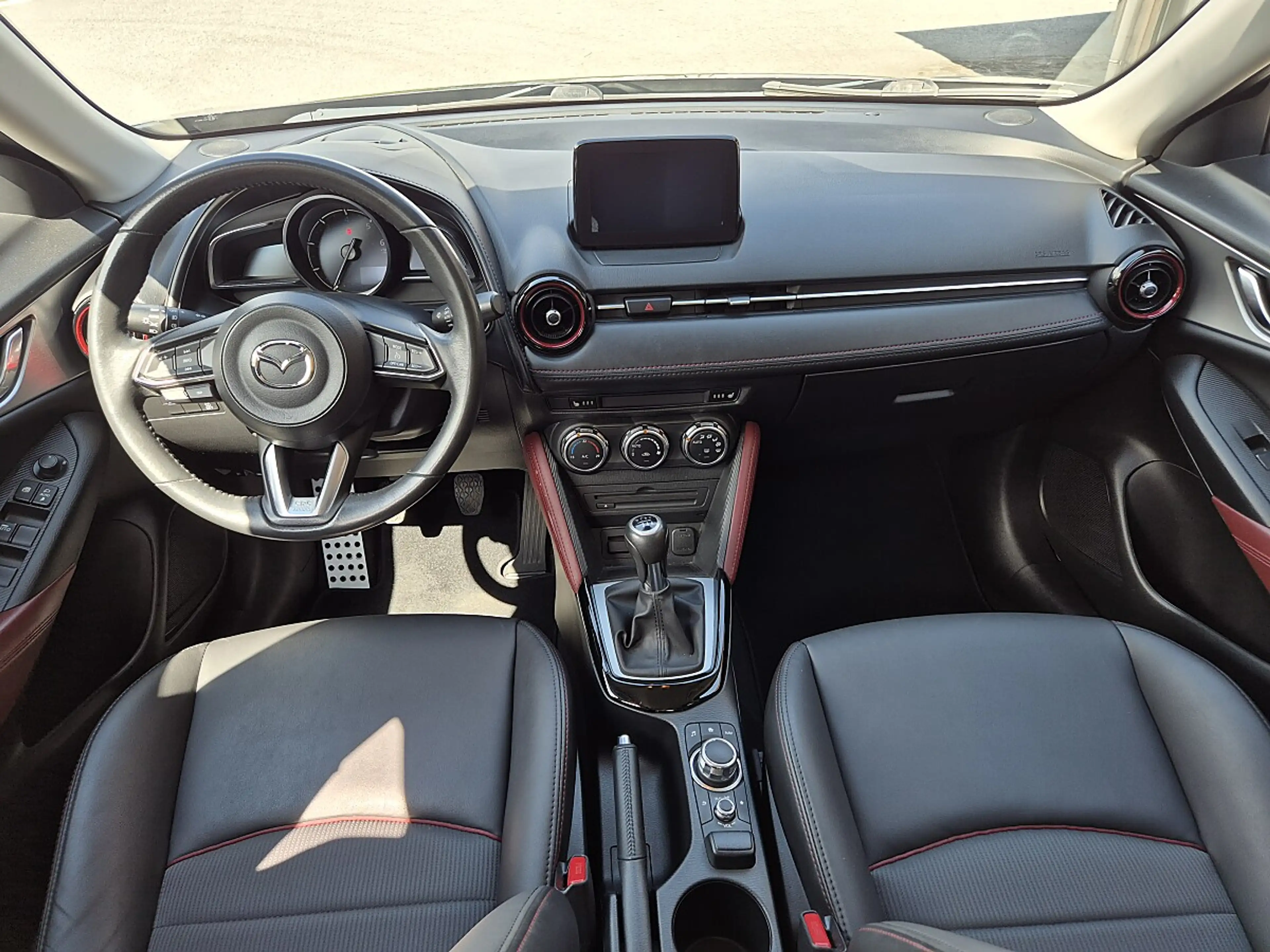 Mazda CX-3 CD105 AWD Revolution — photo 11