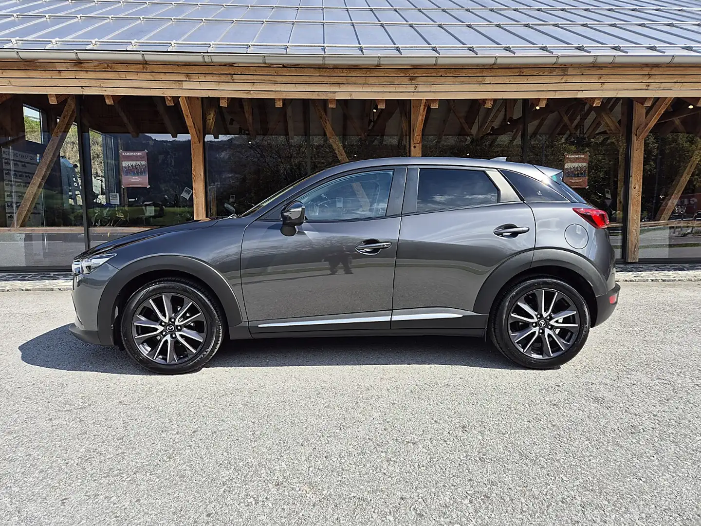 Mazda CX-3 CD105 AWD Revolution Grau - 2