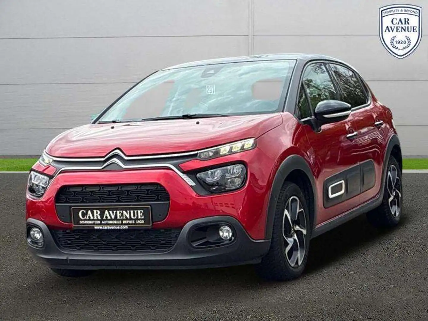 Citroen C3 1.2 PureTech 110ch S\\u0026S Shine EAT6 Rouge - 1
