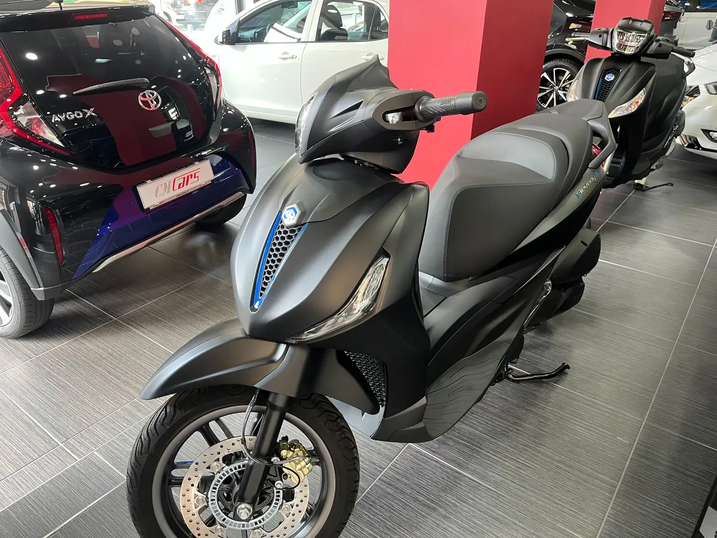 Piaggio Beverly 300 S 310 HPE My2025 - Nero Meteora Opaco - Euro5+ Schwarz - 2