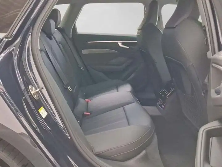 Audi A6 2025, foto 6