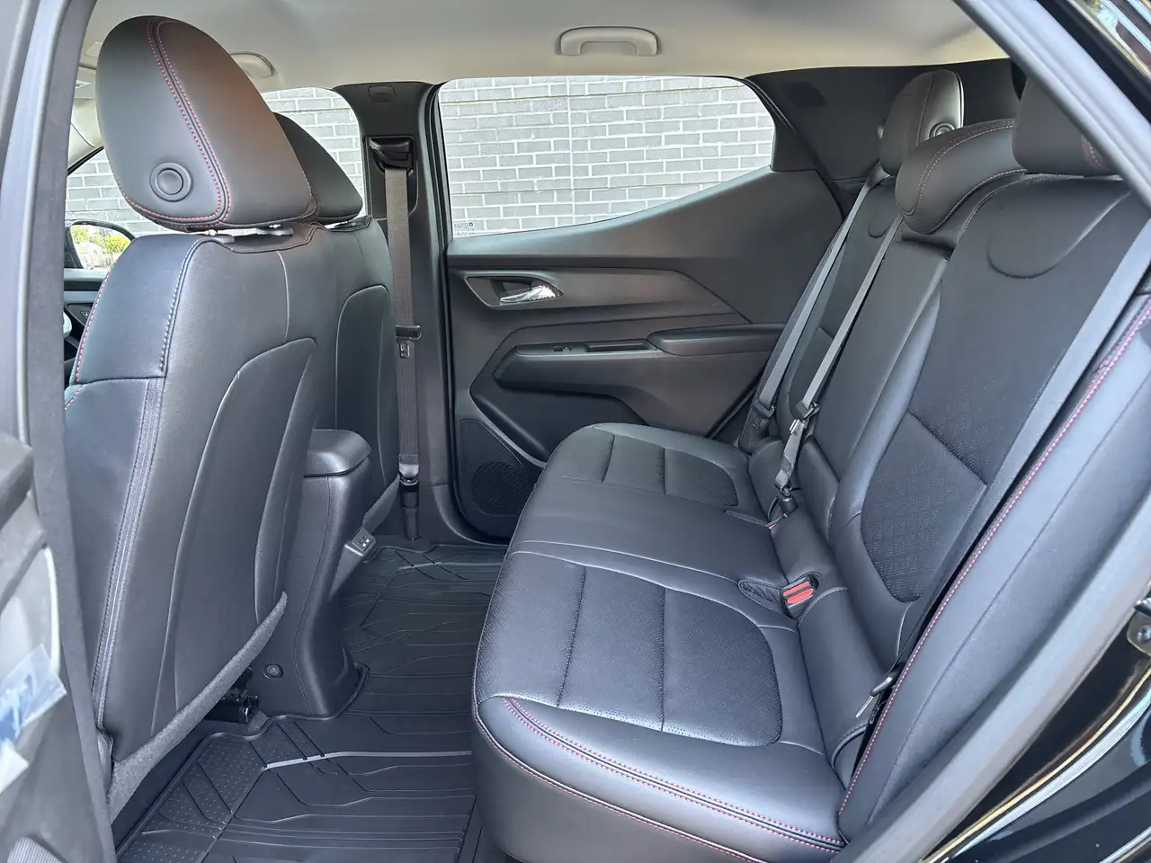Chevrolet Bolt снимка Chevrolet Bolt