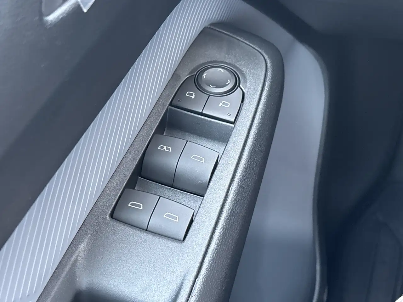 Chevrolet Bolt снимка Chevrolet Bolt