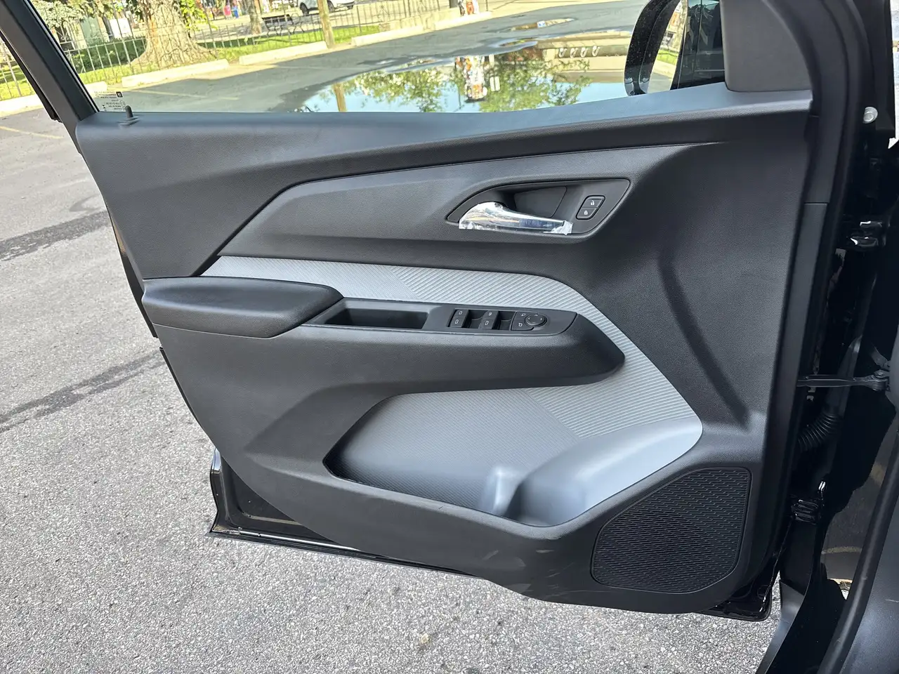 Chevrolet Bolt снимка Chevrolet Bolt