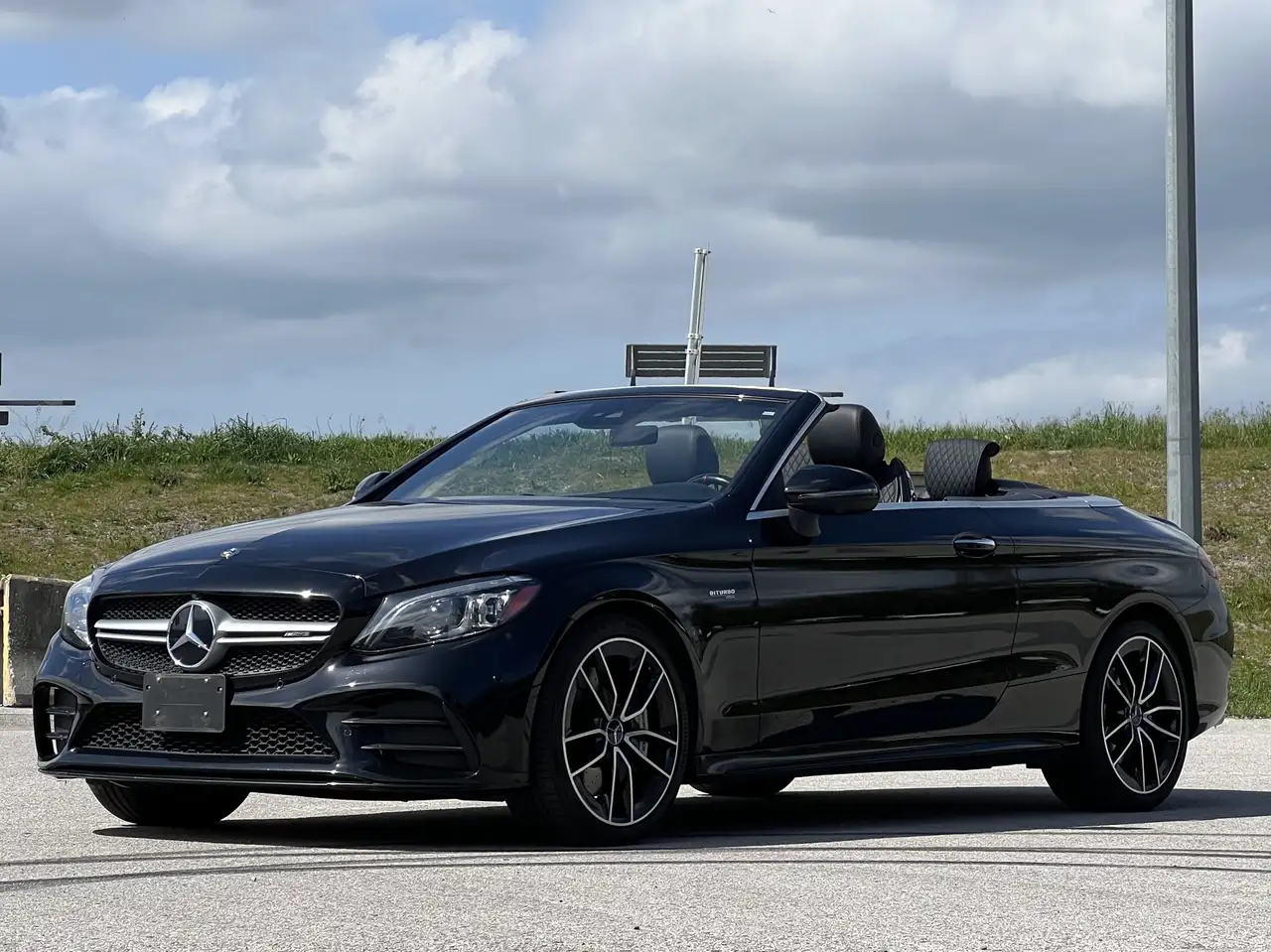 Mercedes-Benz C-Class снимка Mercedes-Benz C-Class