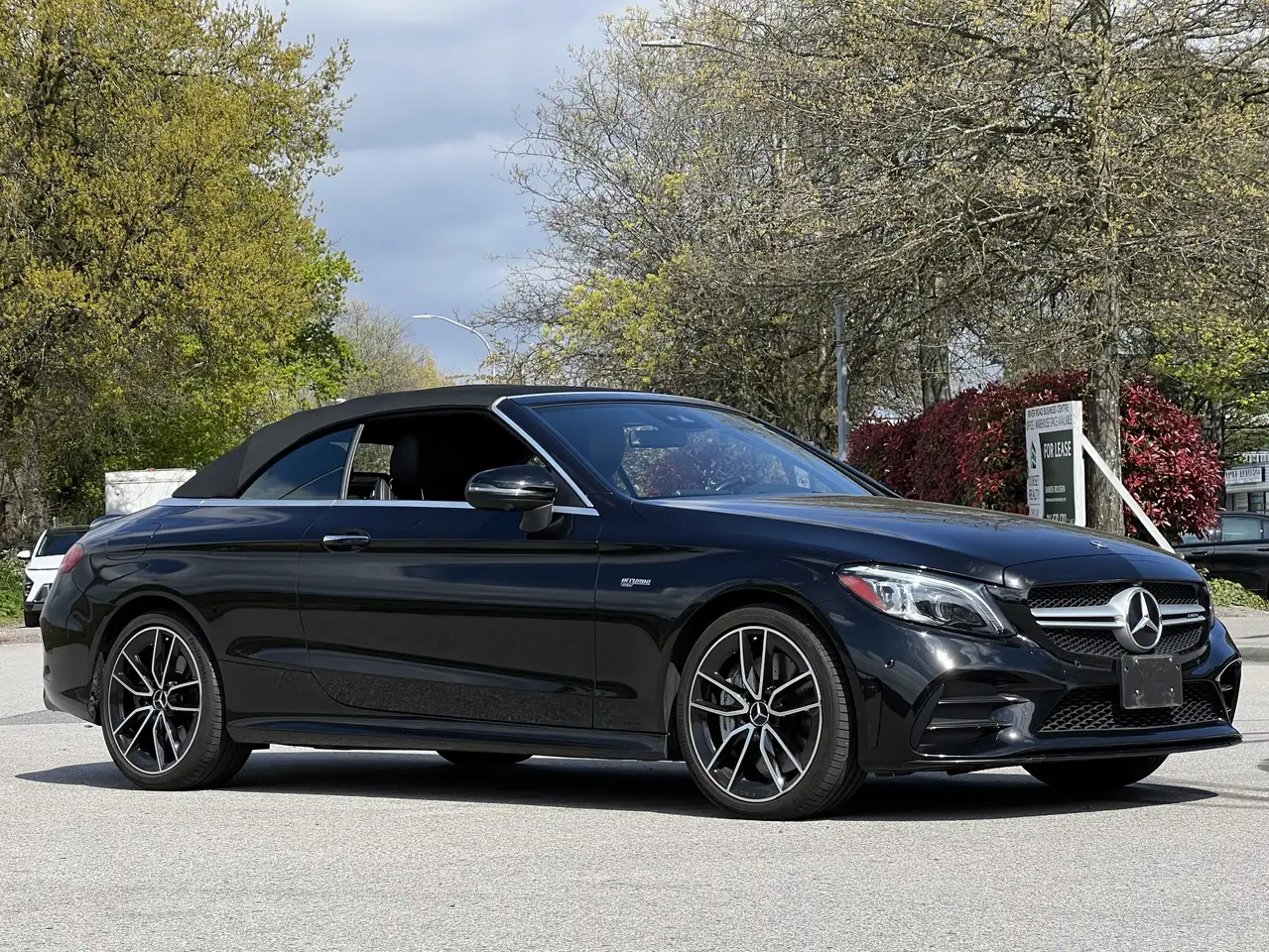 Mercedes-Benz C-Class снимка Mercedes-Benz C-Class