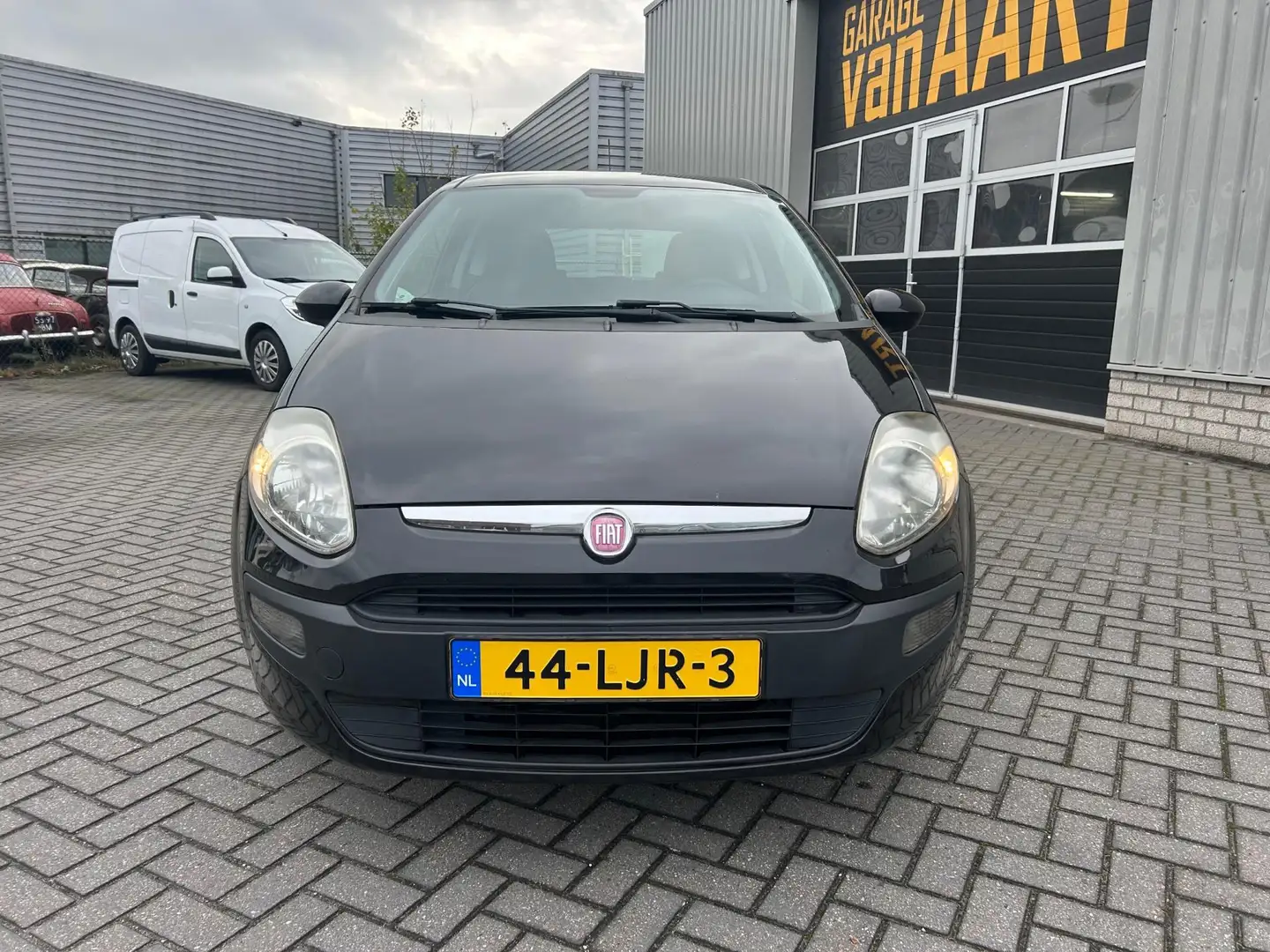 Fiat Punto Evo 1.4 Dynamic | NAP | DEALER OH | CRUISE | AIRCO | Negro - 2