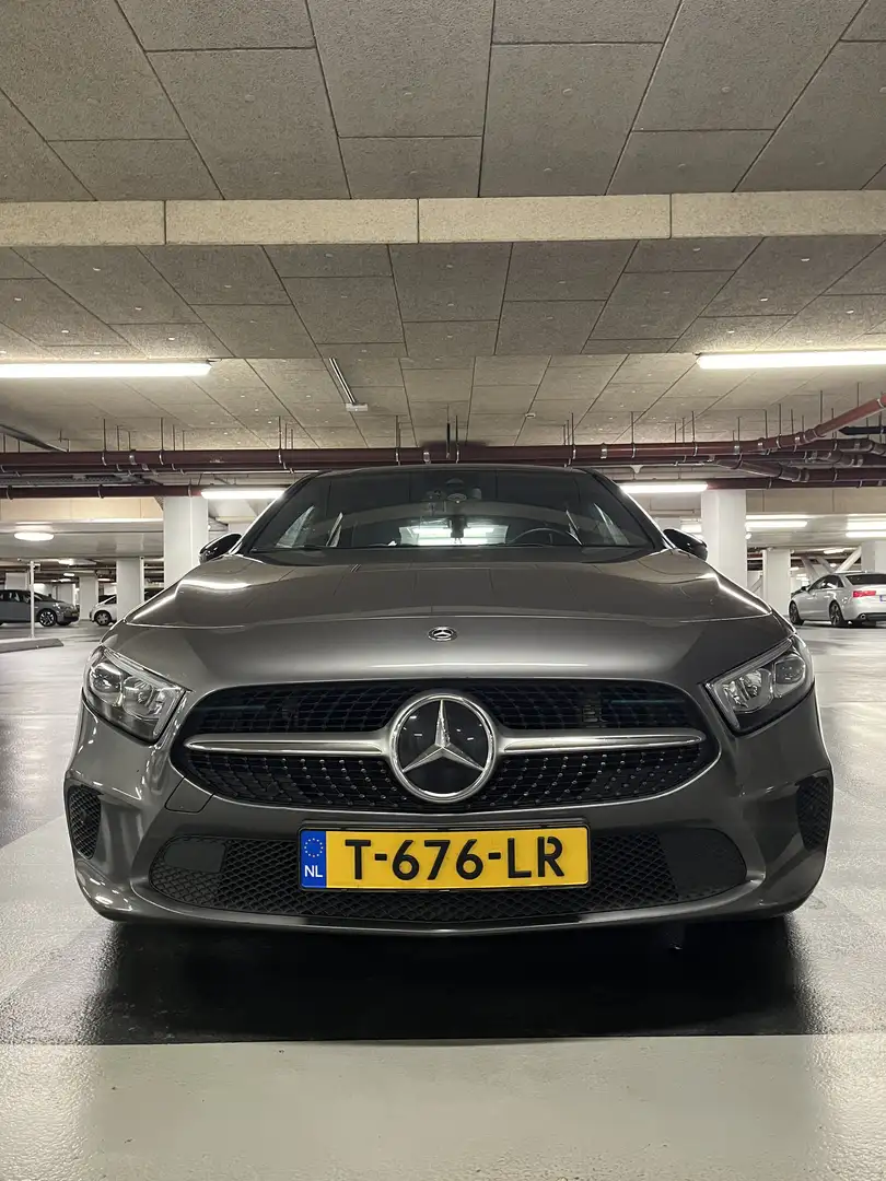 Mercedes-Benz A 200 PANO, Ambientlight, BTW, Dealeronderhouden Gris - 2