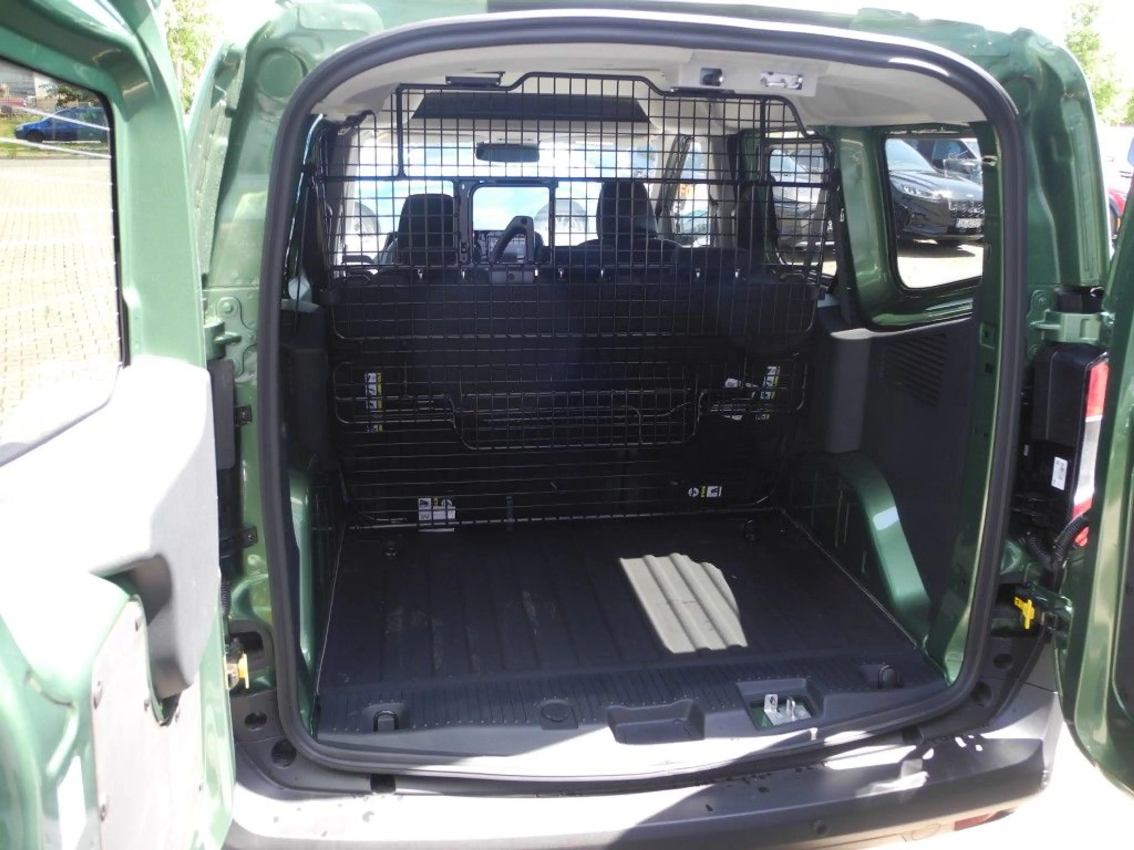 Ford Transit Courier Trend - Winter-Pak., Klimaaut., Allw., LED-Tfl. — photo 5