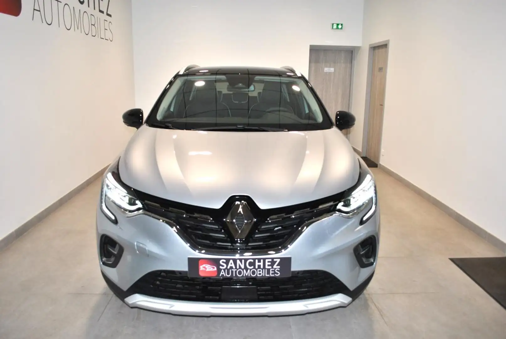 Renault Captur II 1.3 HYBRID 140 EDC TECHNO Gris - 2