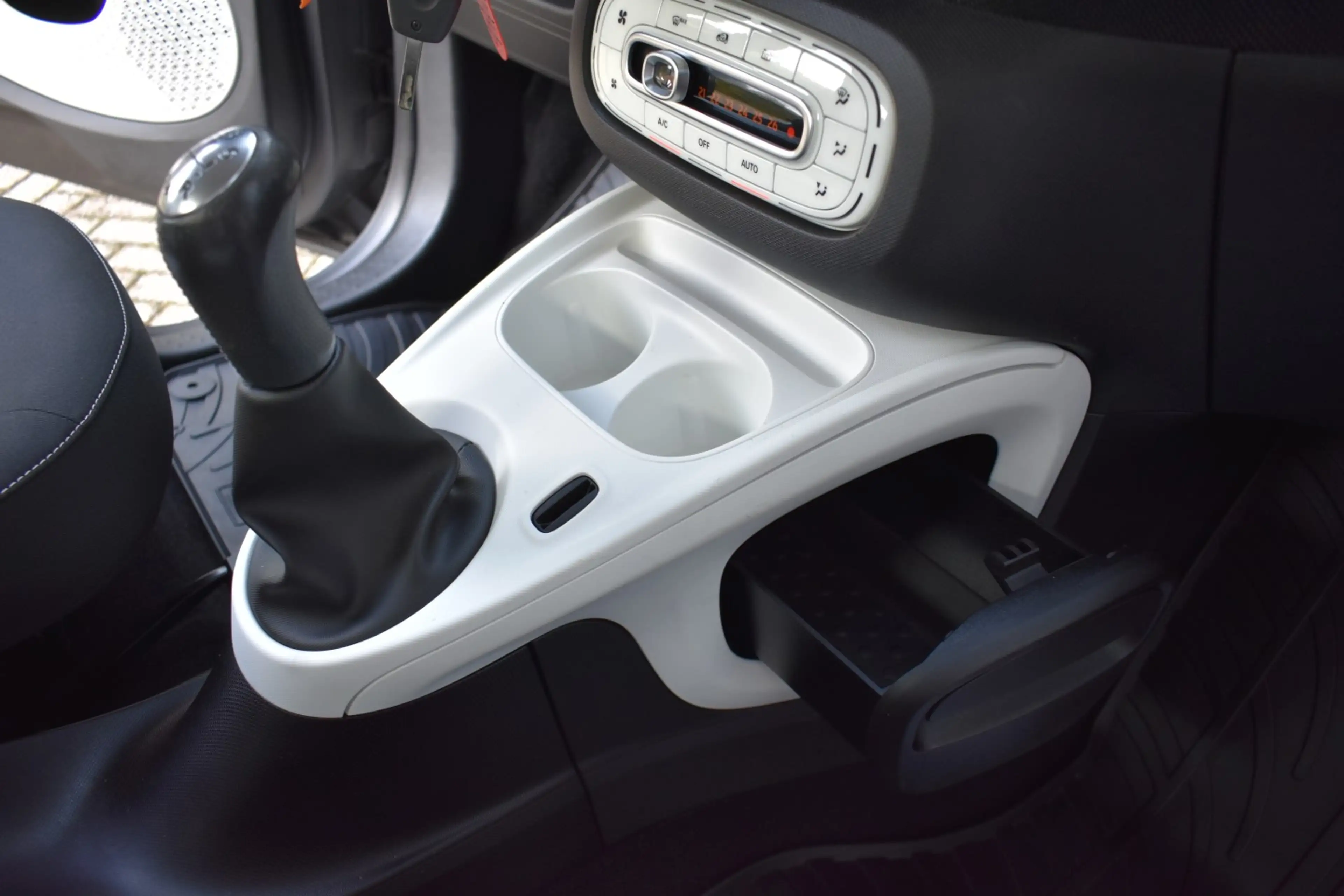 smart forTwo Wij zijn op afspraak geopend! Graag bellen voor uw — photo 13