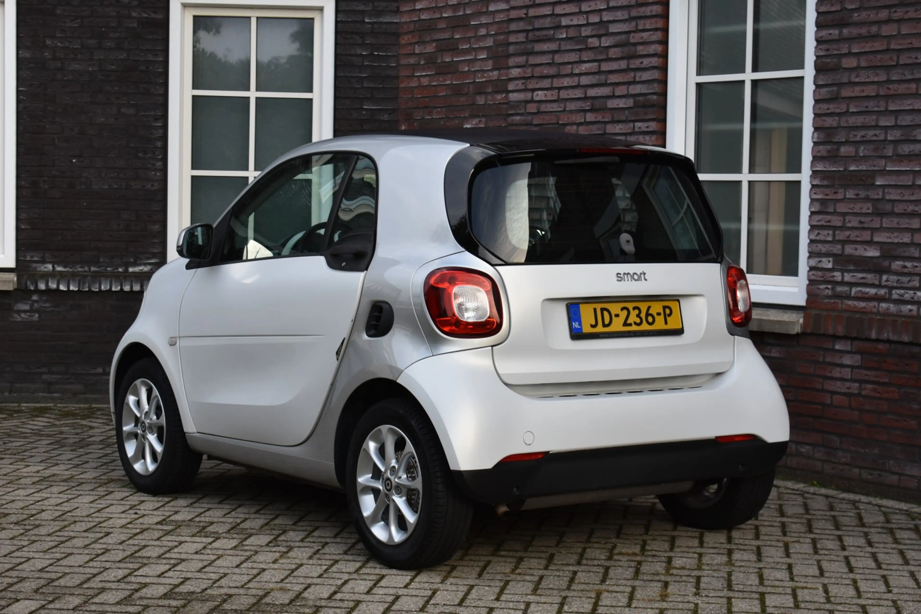 smart forTwo Wij zijn op afspraak geopend! Graag bellen voor uw — photo 7