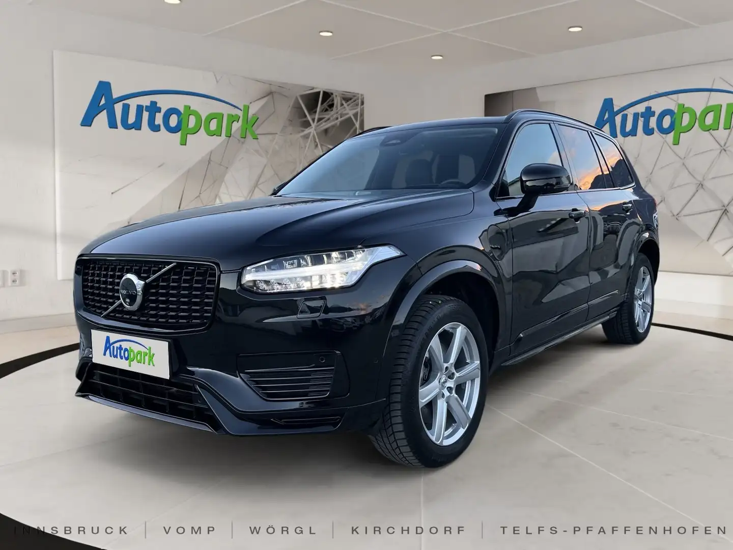 Volvo XC90 Ultimate, T8 AWD Plug-in Hybrid, Dark 7 Sitze Schwarz - 1