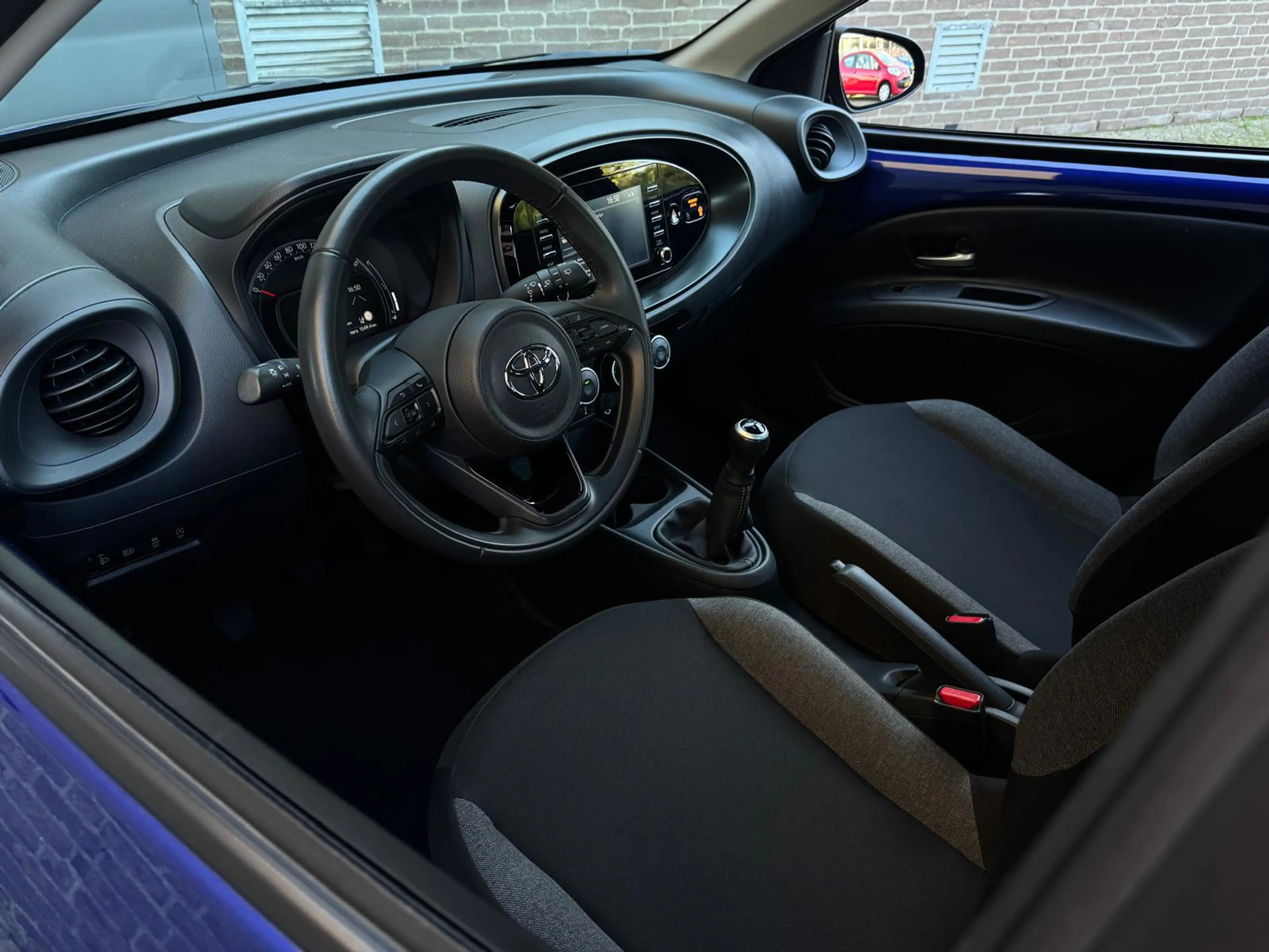 Toyota Aygo X 1.0 VVT-i MT Play Carplay Camera Cruise-Control Ad — photo 7
