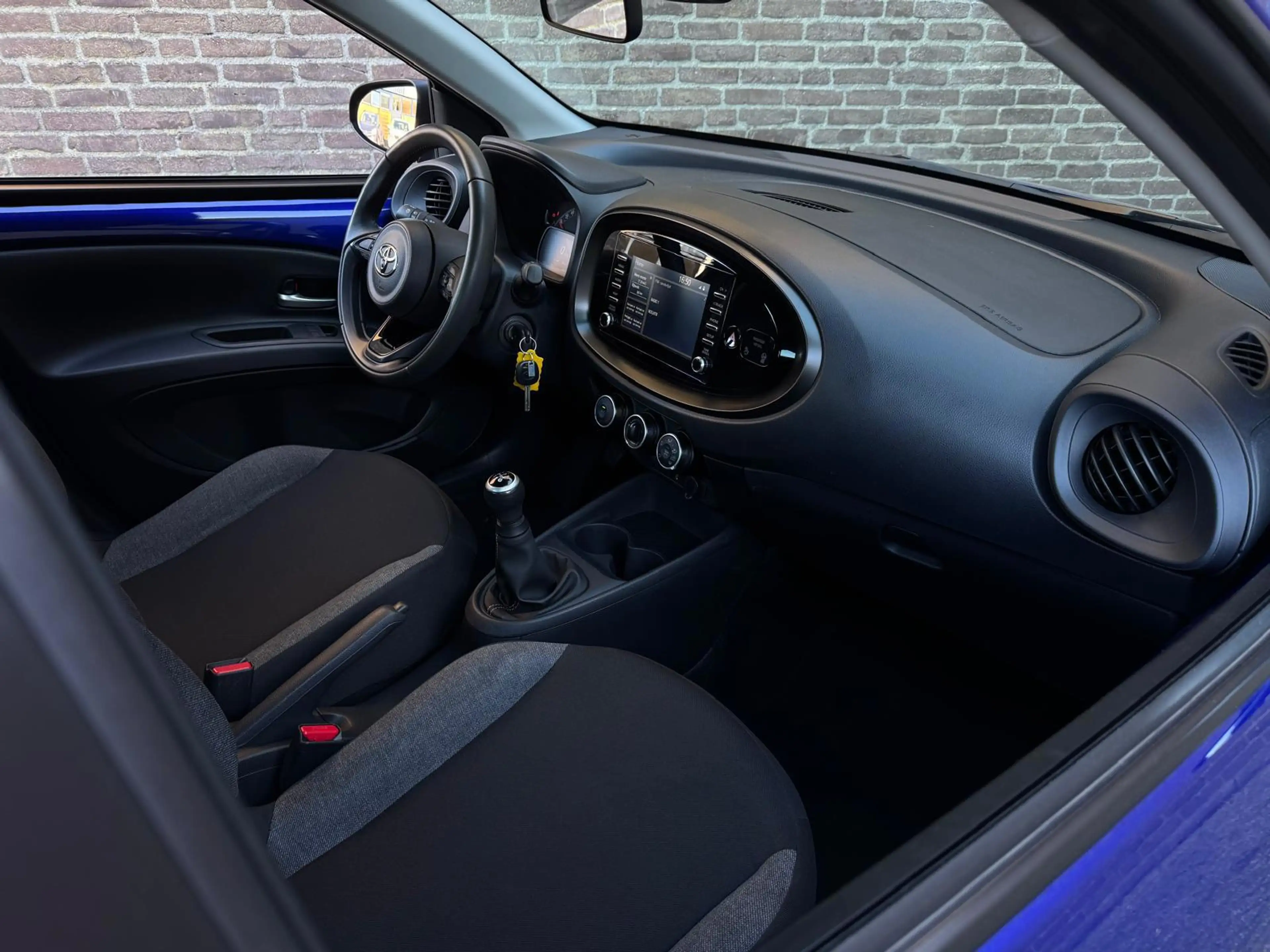 Toyota Aygo X 1.0 VVT-i MT Play Carplay Camera Cruise-Control Ad — photo 8