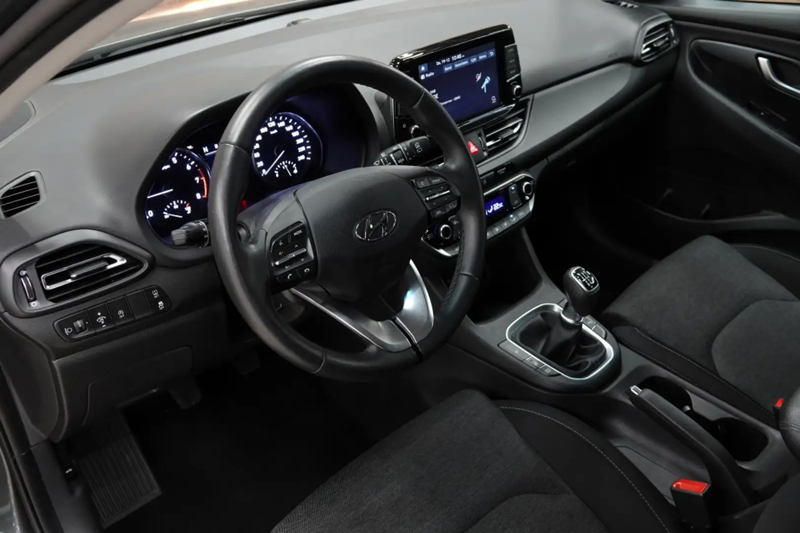 Hyundai i30 1.0 T-GDI MILD-HYBRID | LED | CAMERA | CARPLAY | Gris - 2