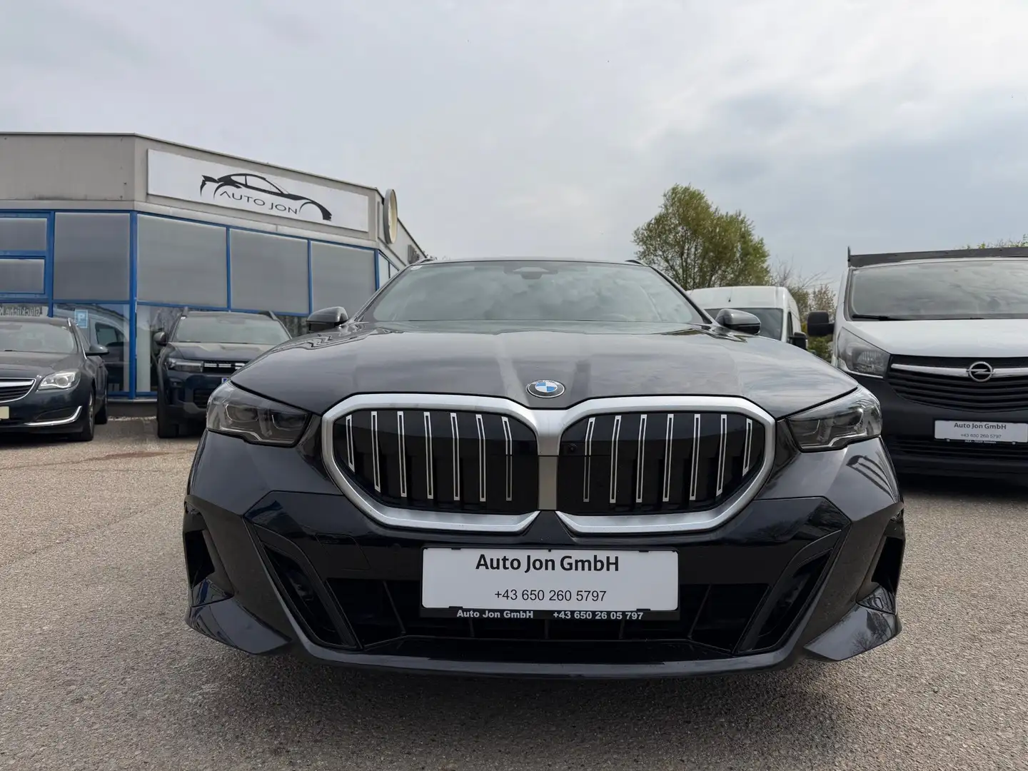 BMW 520 520 d M Sportpaket*HeadUP*Leder*Memory*Keyless* Grau - 2