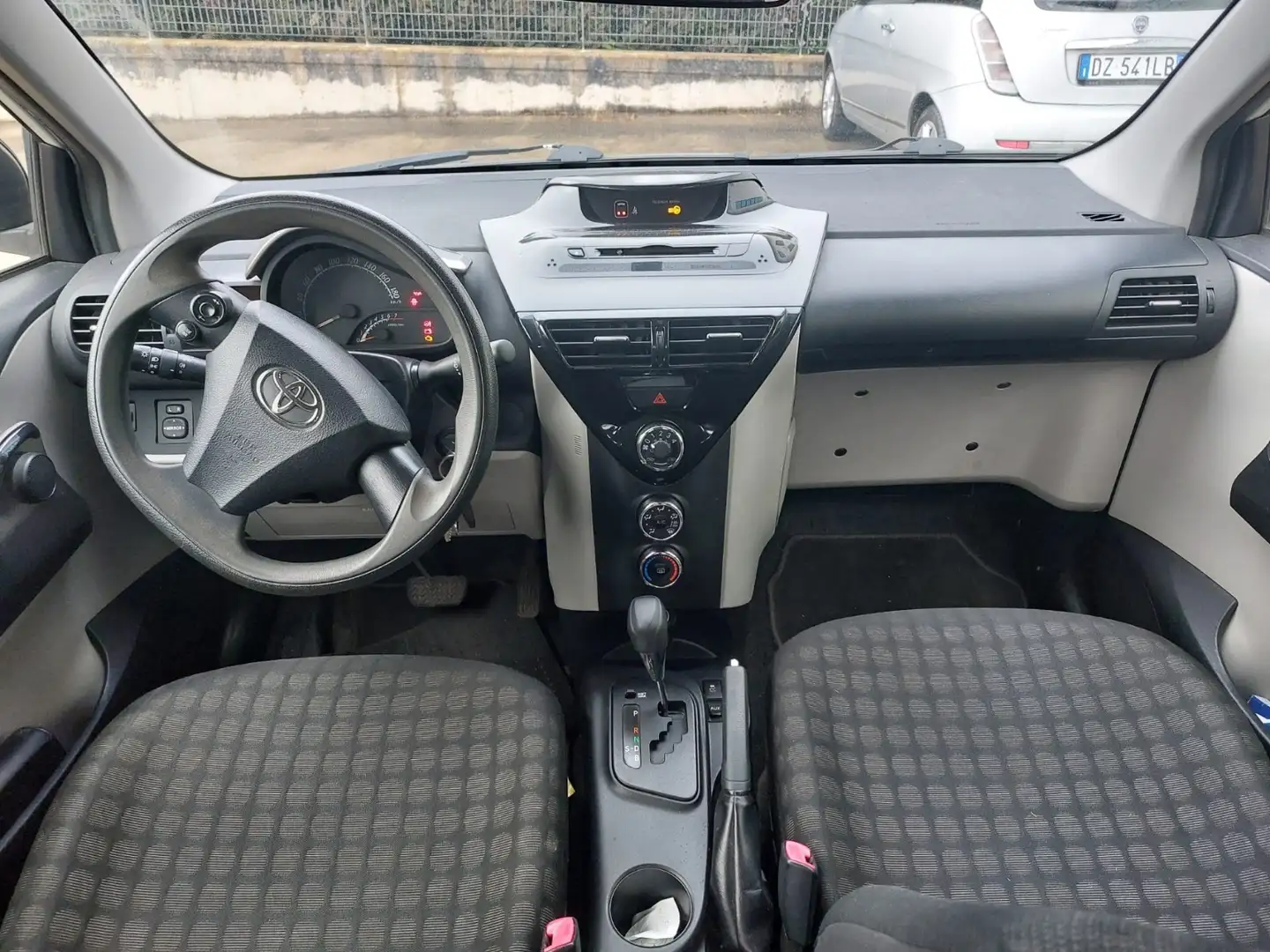 Toyota iQ 1.0 Trend cvt - 2