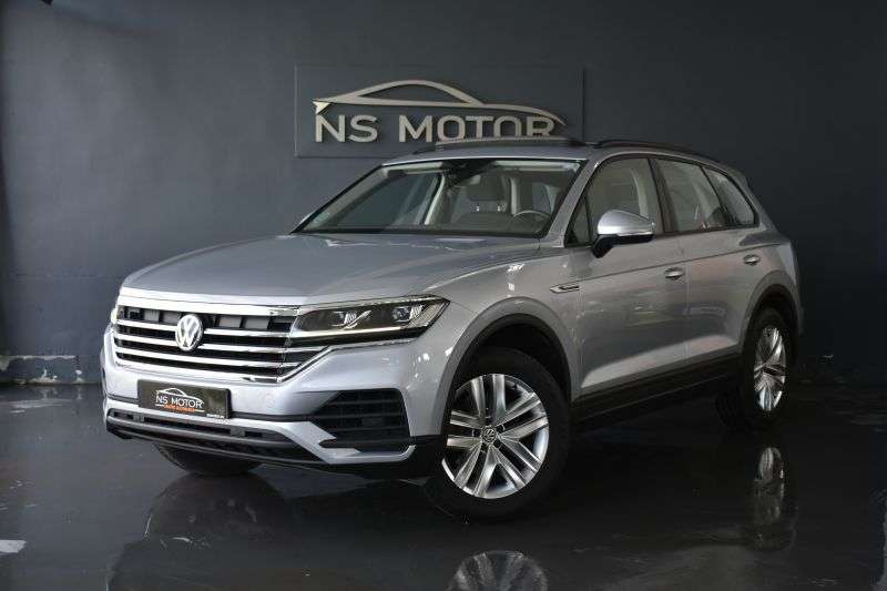 Volkswagen Touareg 3.0TDI V6 Pure Tiptronic 4Motion 170kW - foto 1