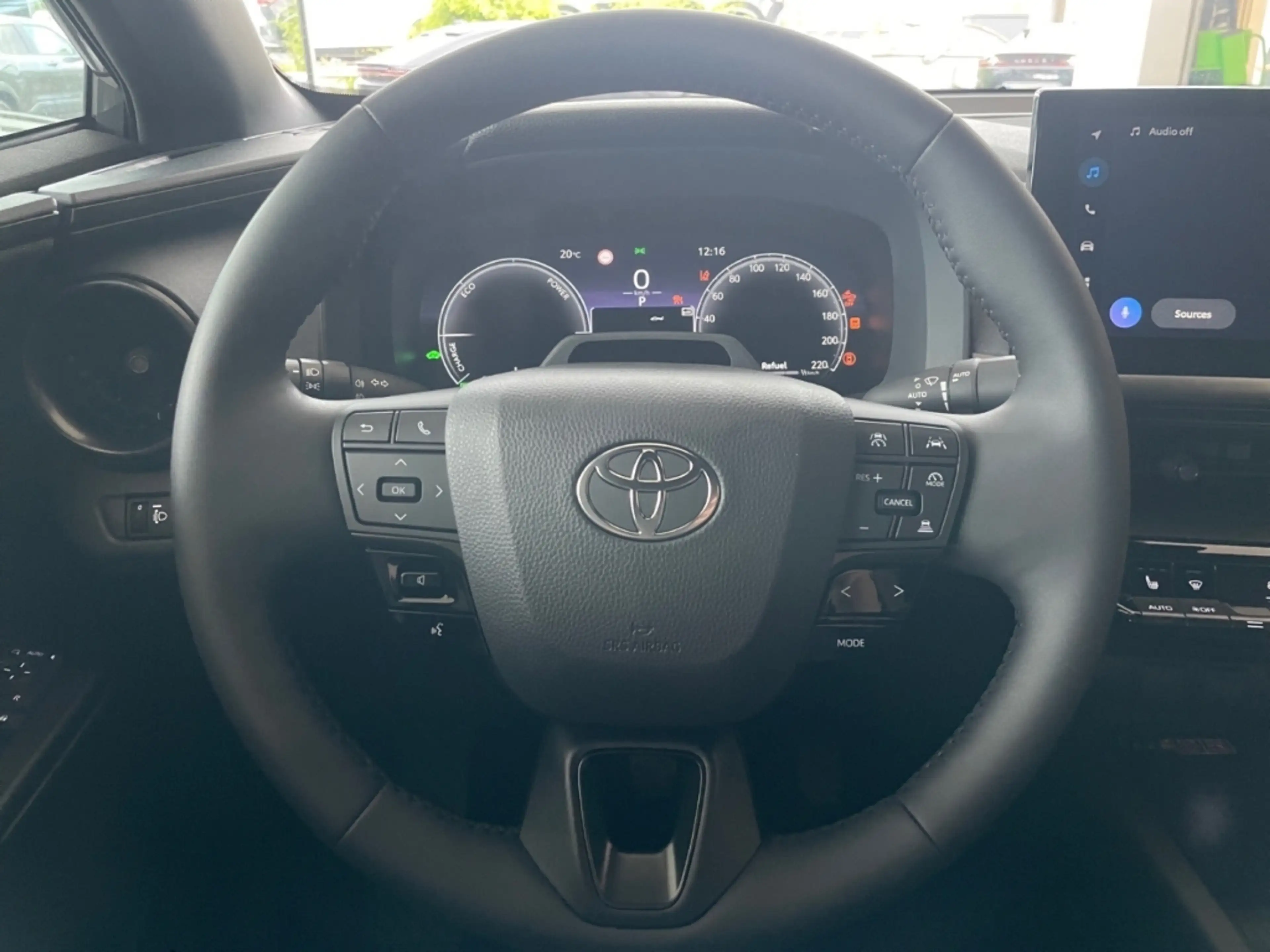 Toyota C-HR Hybrid 1,8 l, 140 PS CVT, 4x2 SUV TEAM — photo 12