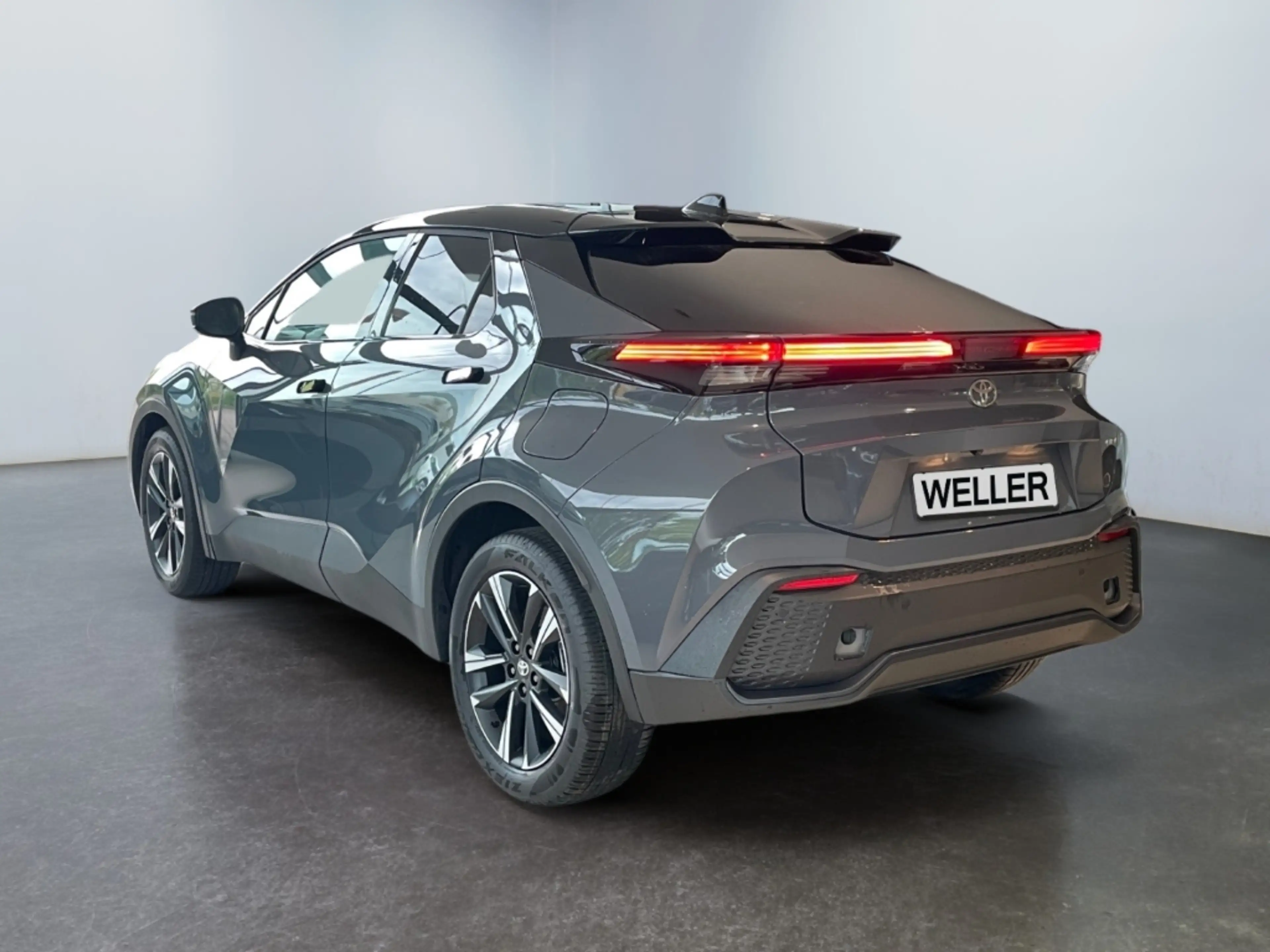Toyota C-HR Hybrid 1,8 l, 140 PS CVT, 4x2 SUV TEAM — photo 7