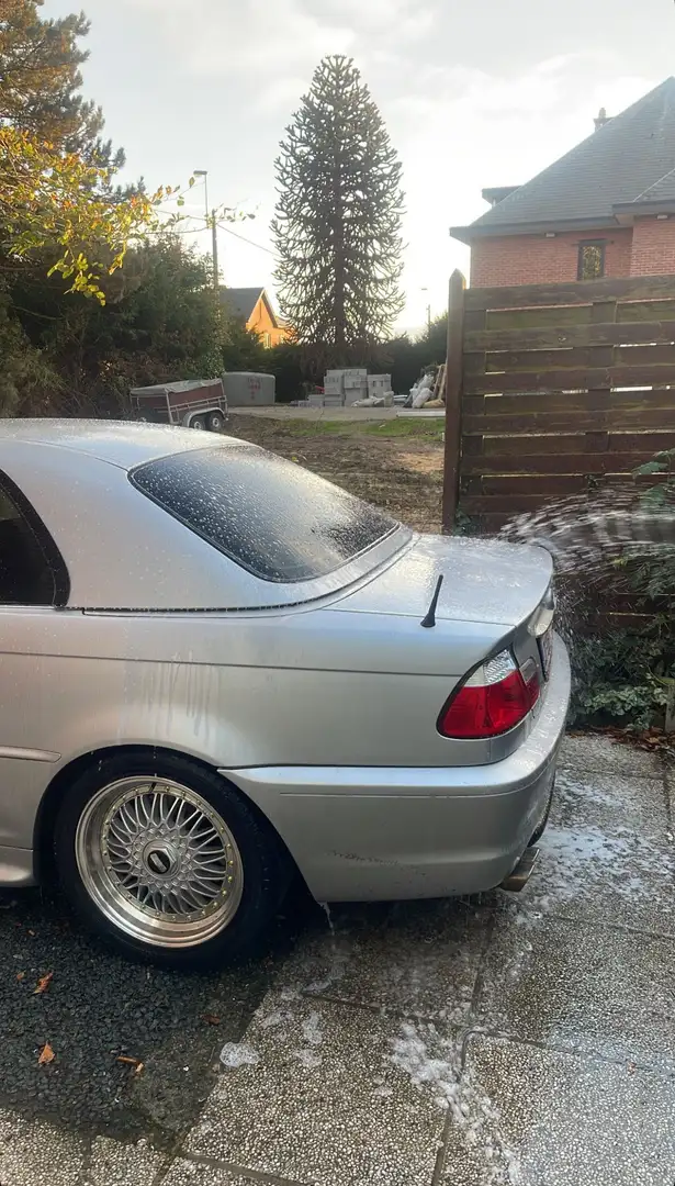 BMW 325 CiA Pack - 1
