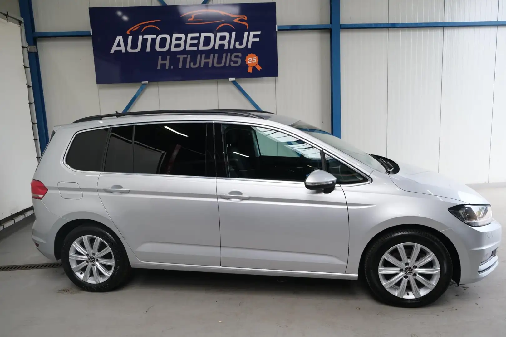 Volkswagen Touran 2.0 TDI 150 PK DSG  Grijskenteken  - Airco, Crui Gri - 2